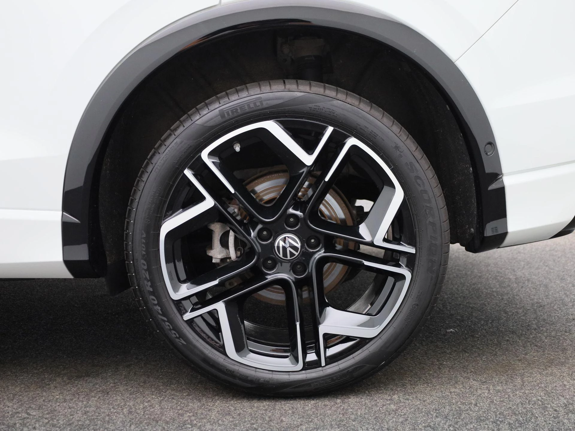 Volkswagen Tiguan 1.5 eHybrid R-Line Edition 272 PK