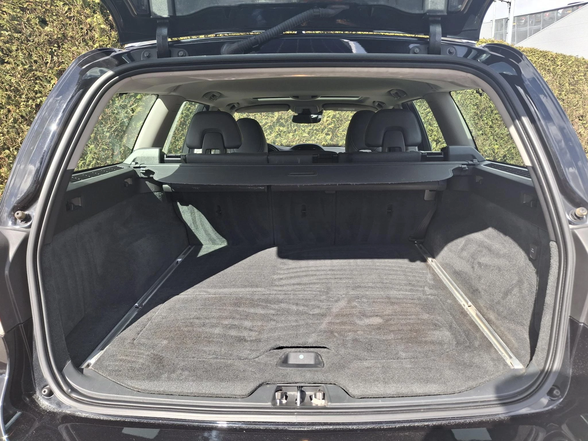 Volvo-V70-image-12