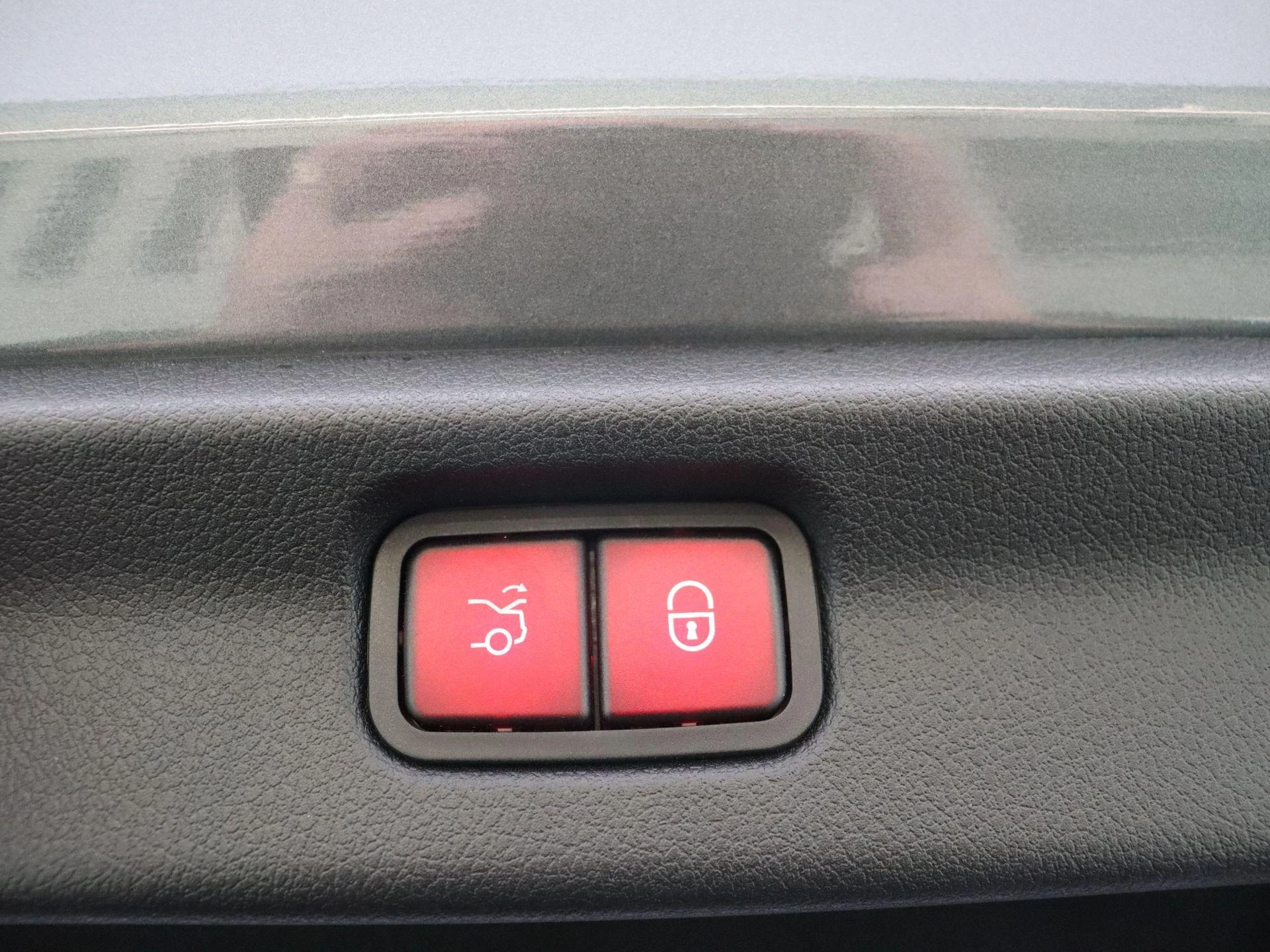 Mercedes-Benz EQE 300 Star Edition + DIGITAL LIGHT + AIRMATIC + PANO DAK + LEDER +