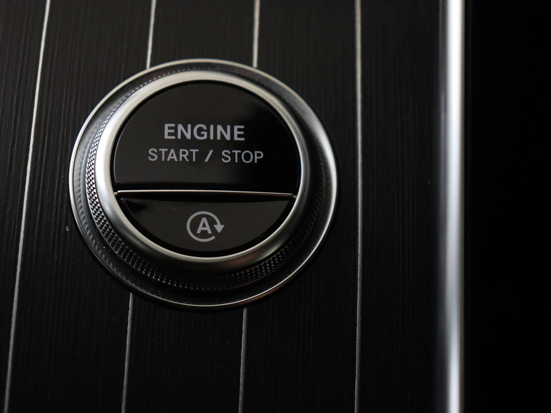 Mercedes-Benz-C-Klasse-image-21