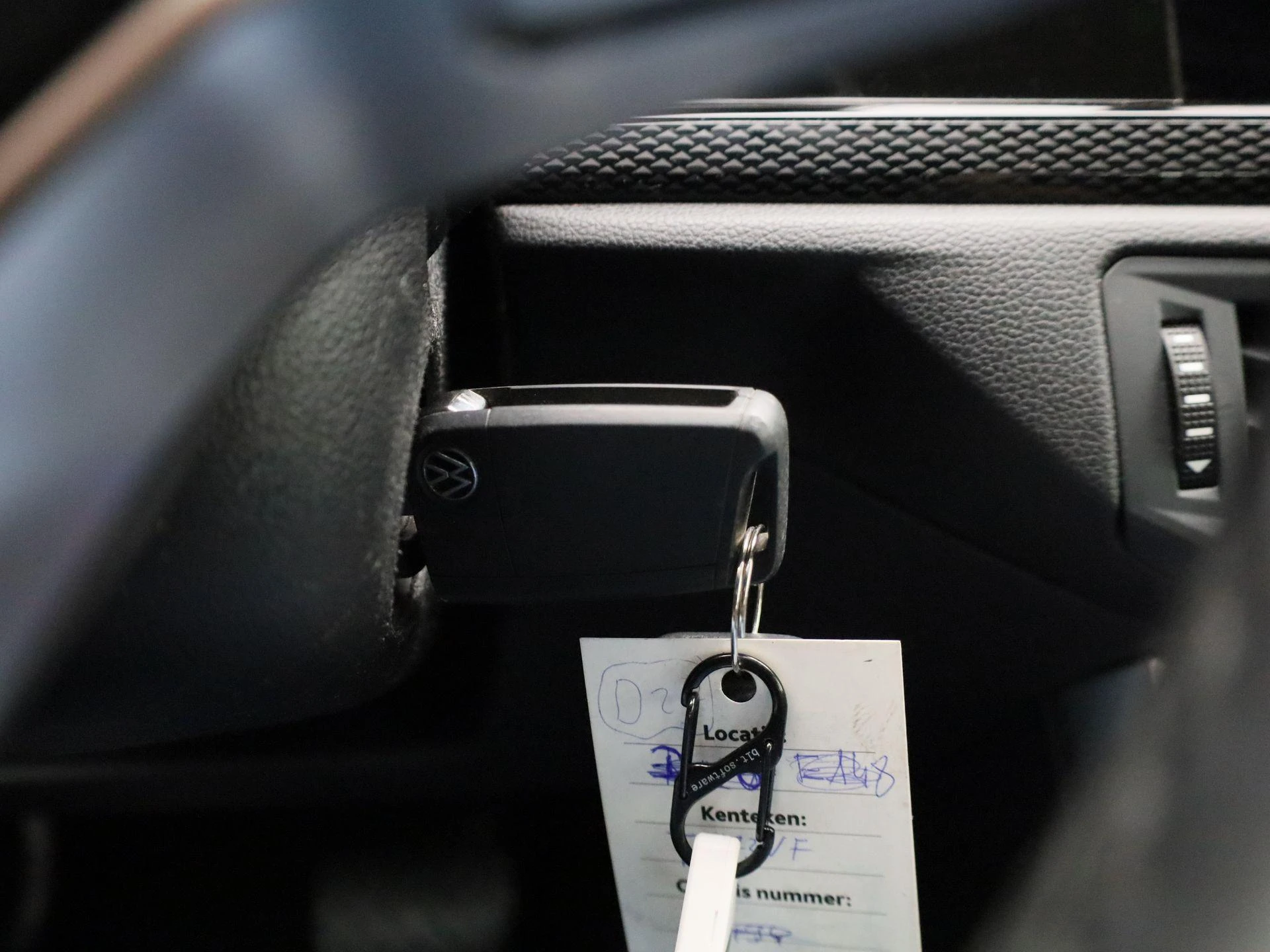Volkswagen-Taigo-image-19