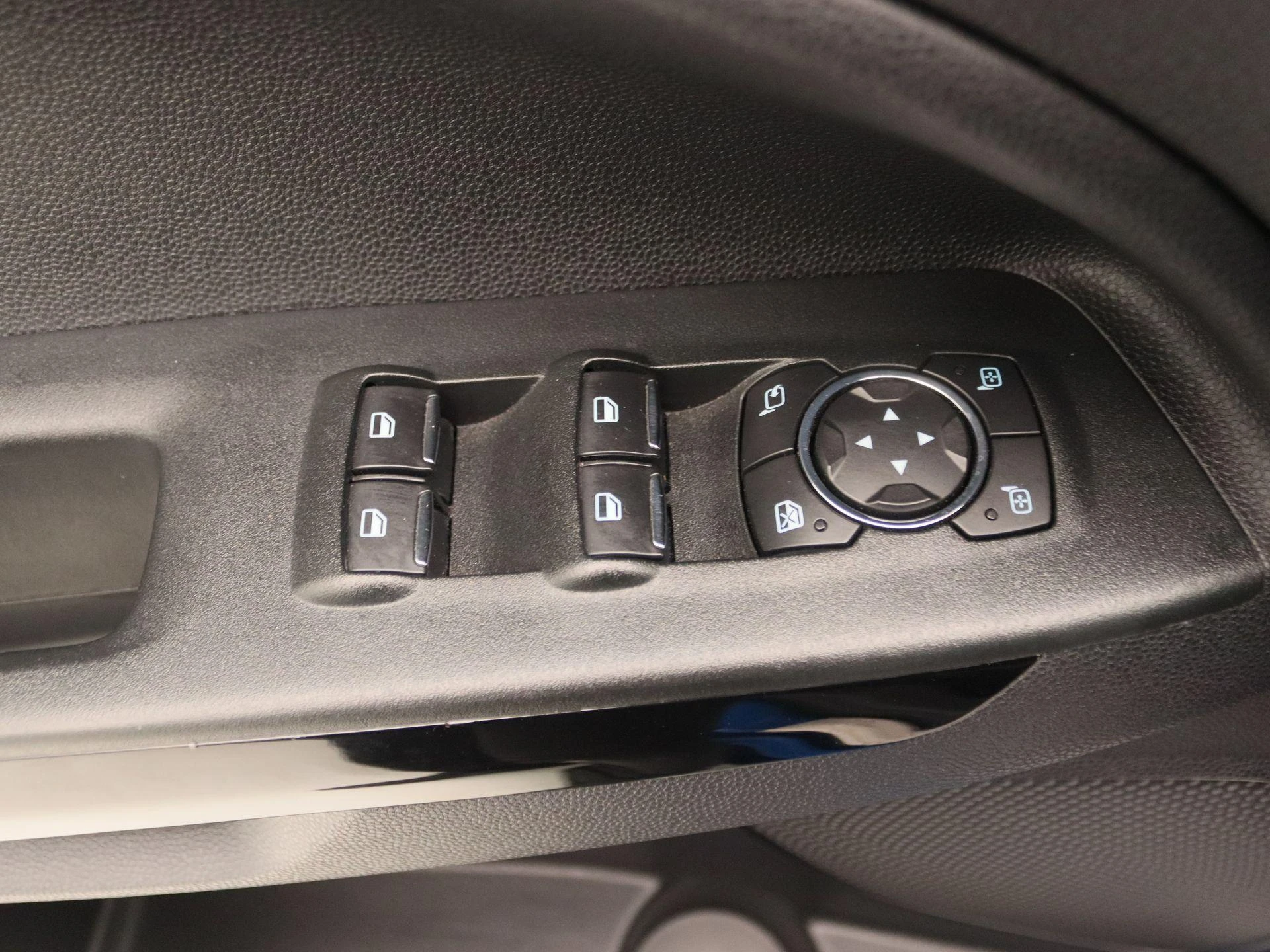 Ford-EcoSport-image-21