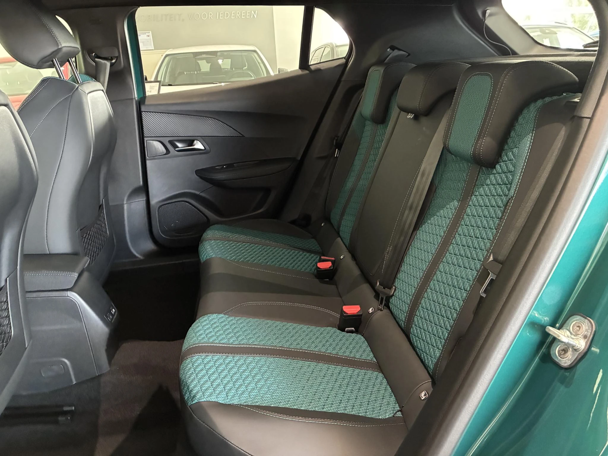 Peugeot-2008-image-14
