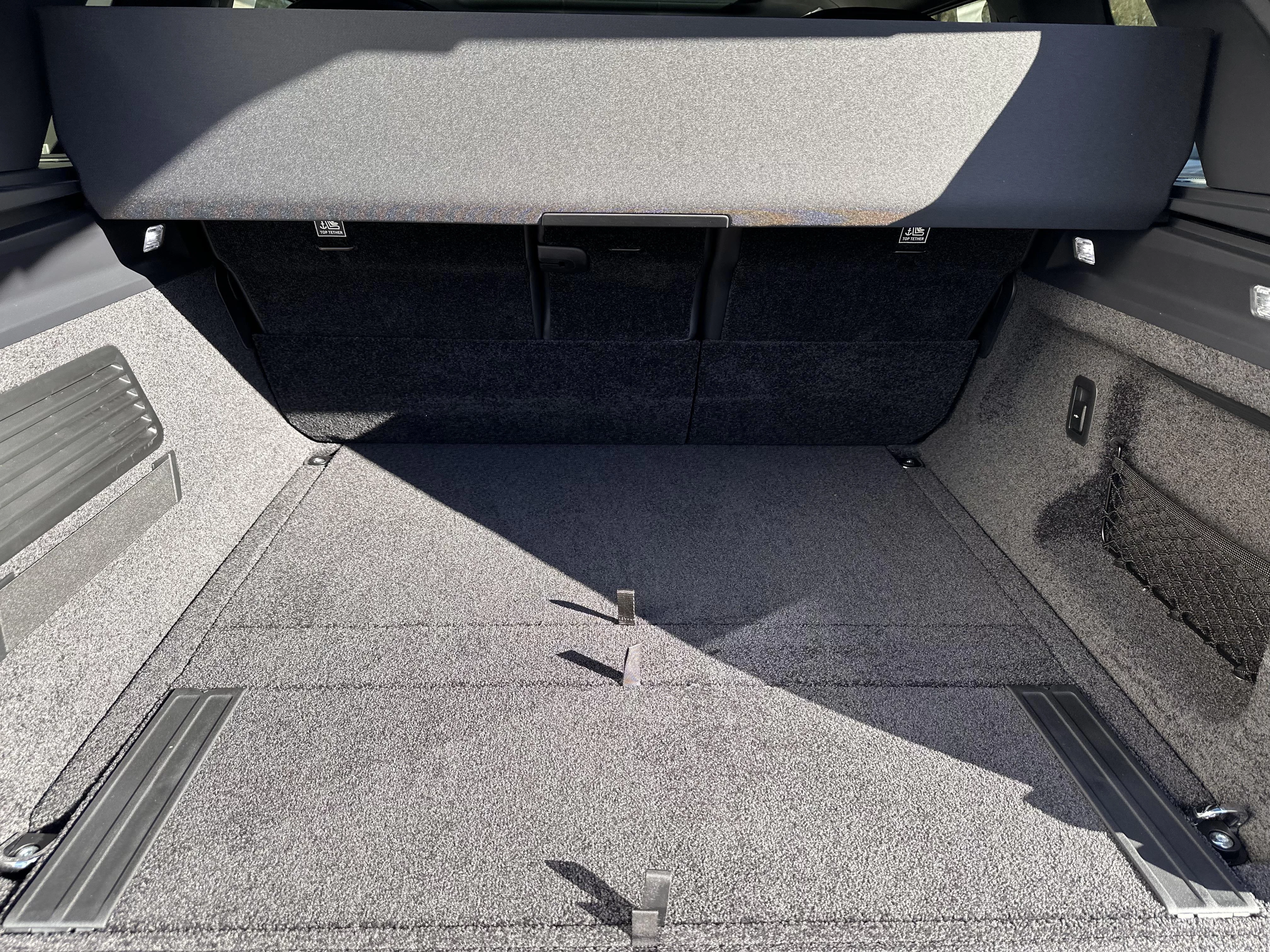 Land Rover-Range Rover-image-9