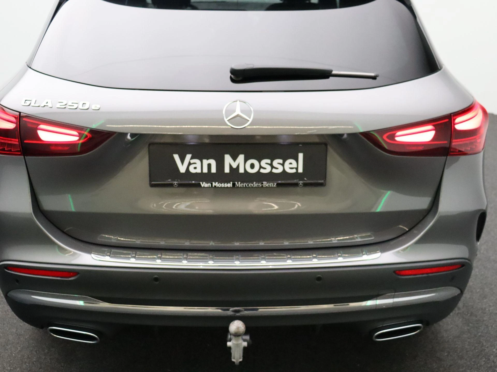 Mercedes-Benz-GLA-image-28