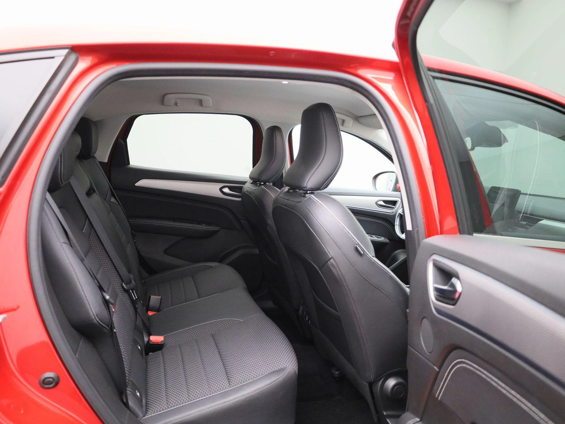 Renault-Arkana-image-34