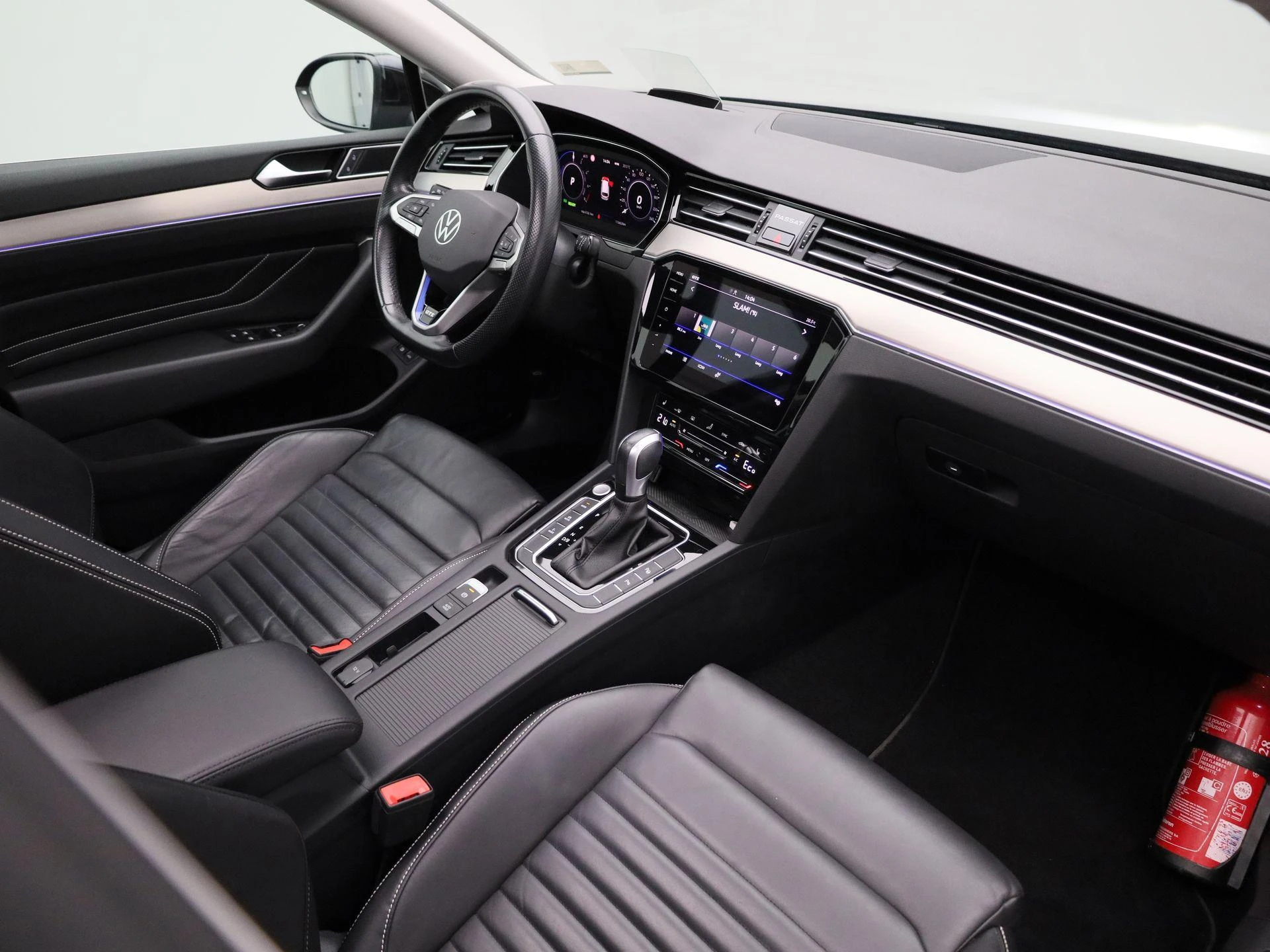 Volkswagen-Passat-image-47