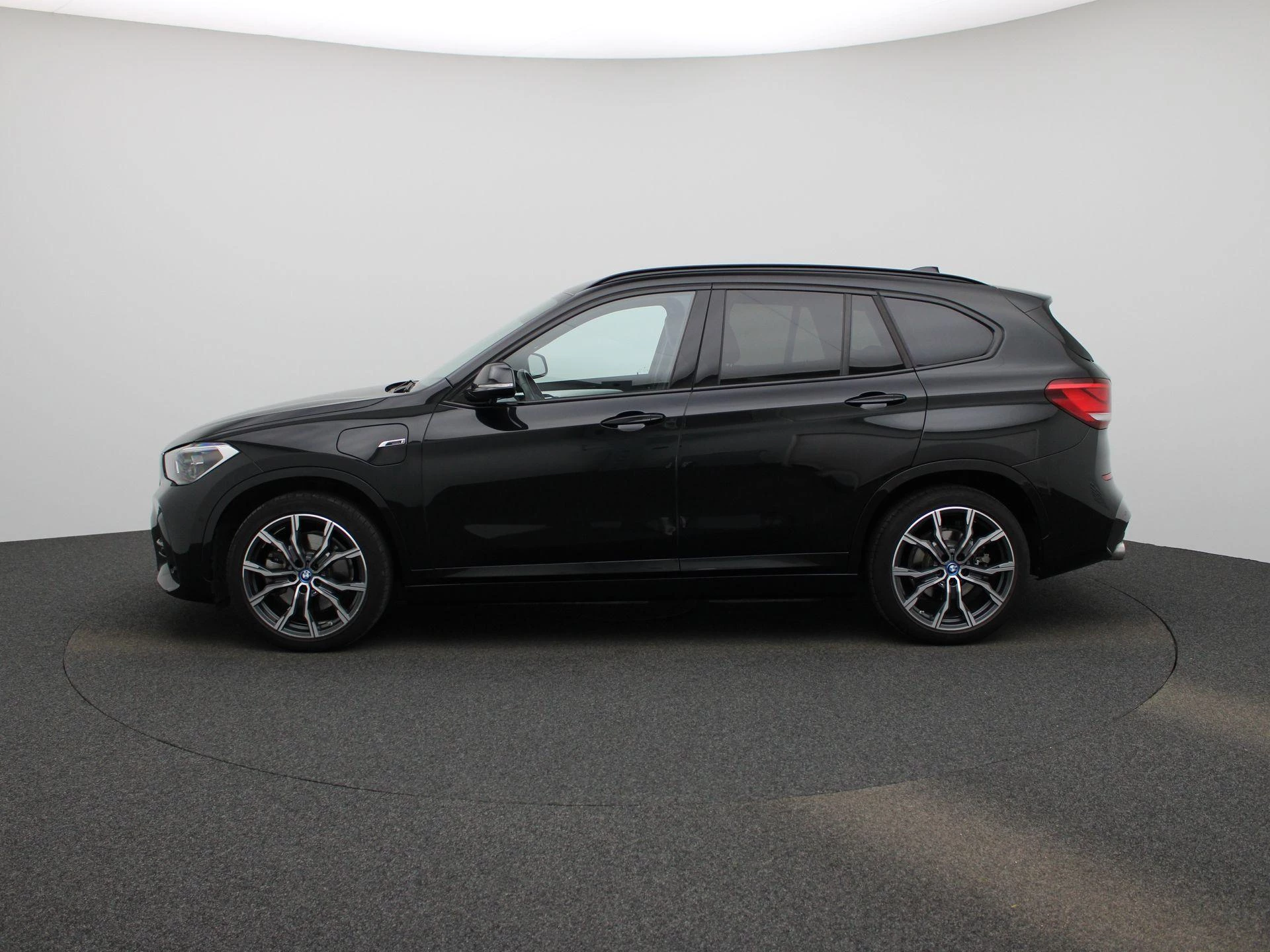 BMW-X1-image-3