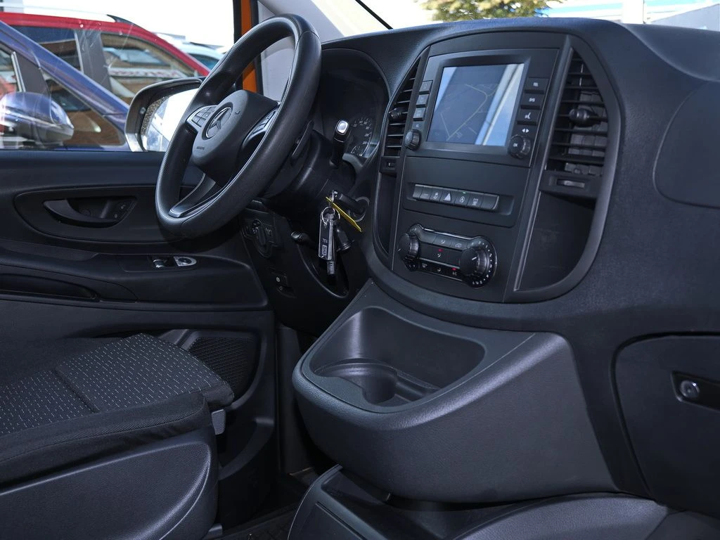 Mercedes-Benz-Vito 114-image-9