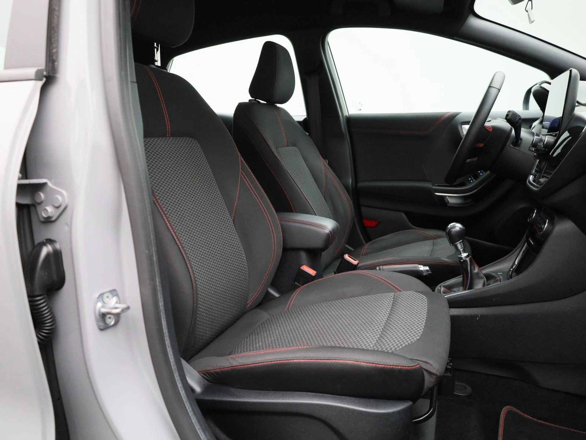 Ford-Puma-image-30