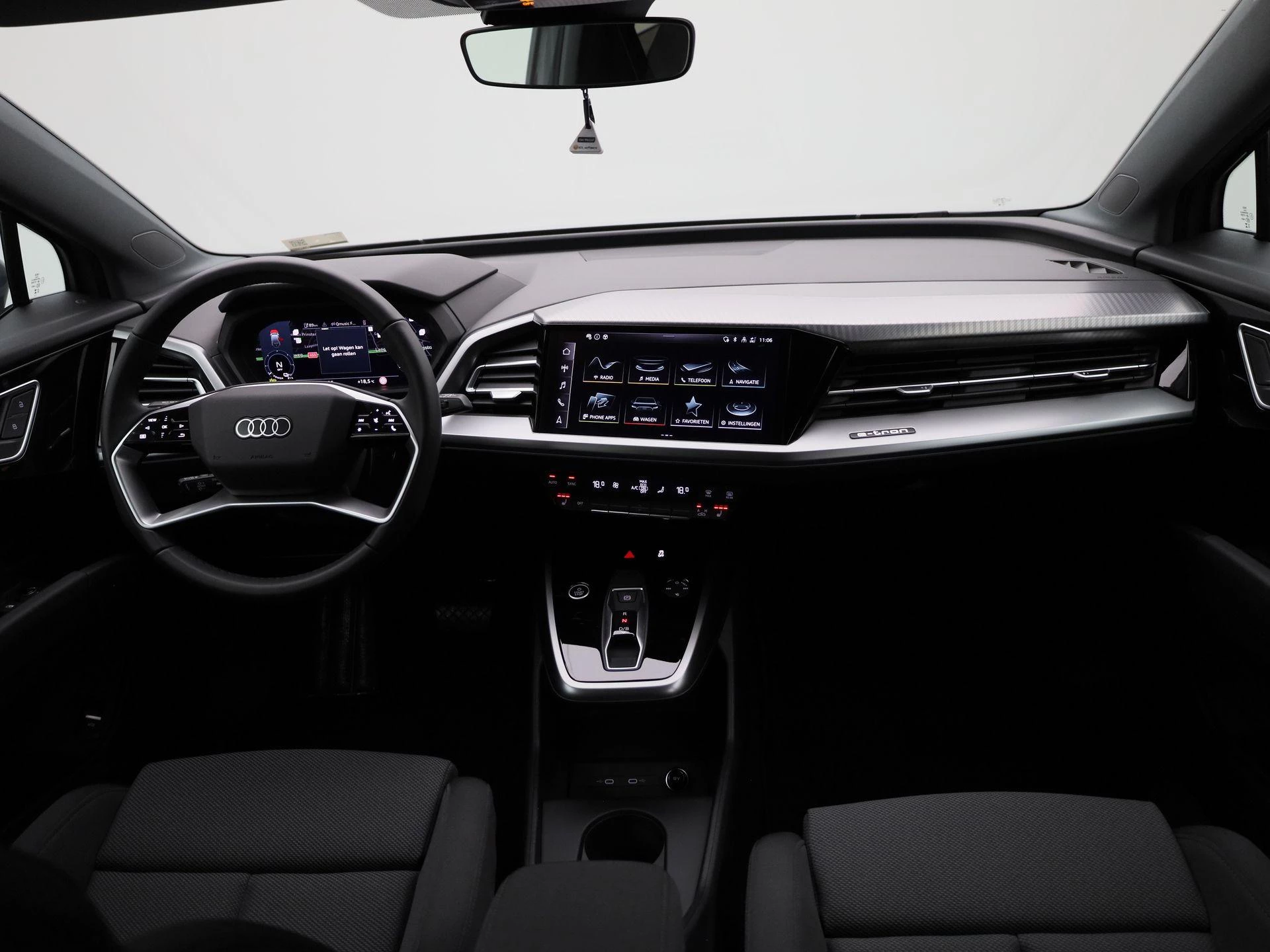 Audi-Q4 e-tron-image-37