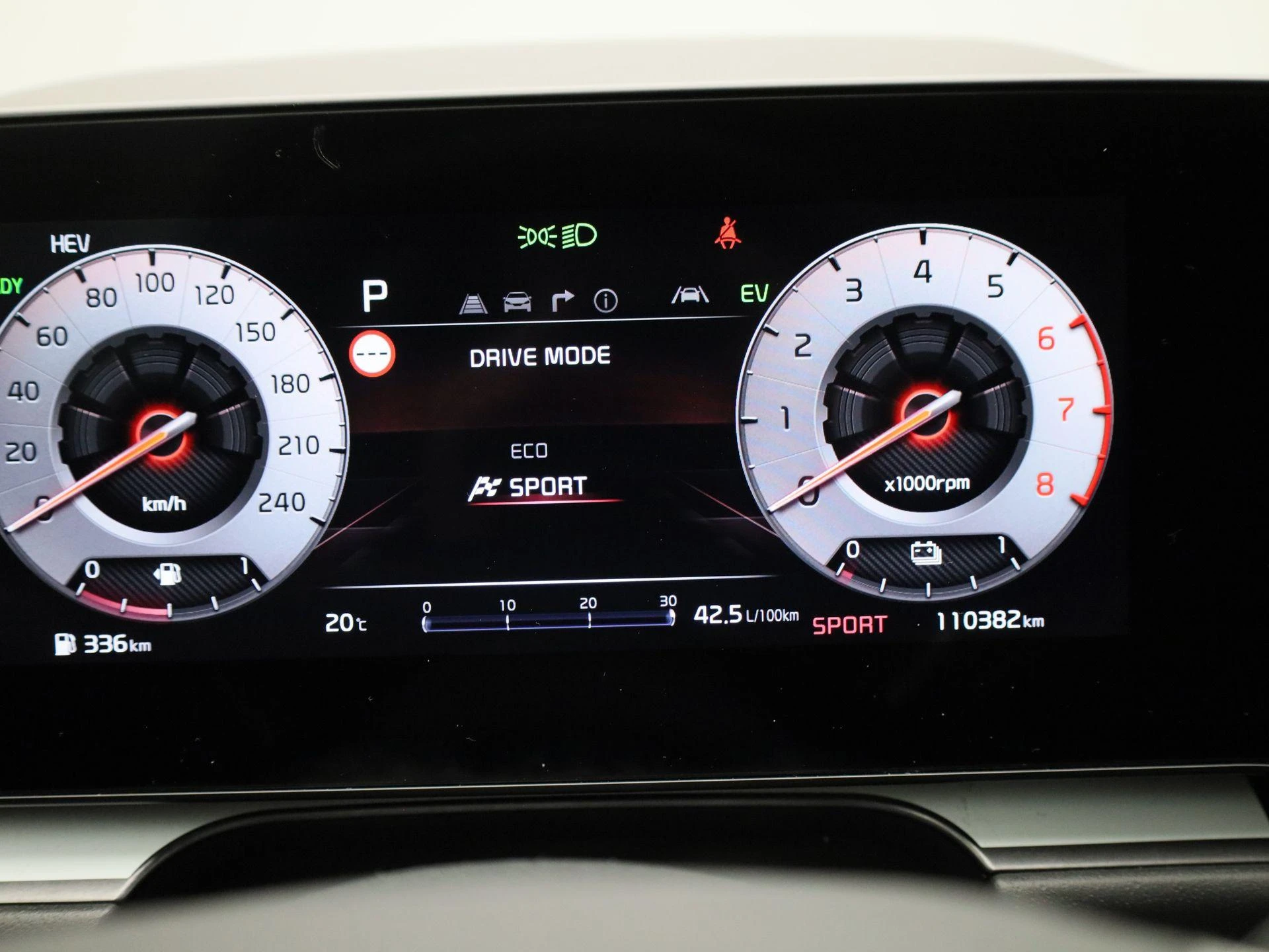 Kia-Niro-image-23