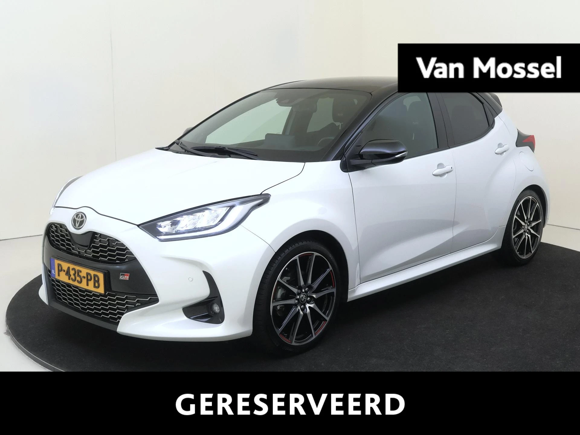 Toyota-Yaris-image-0