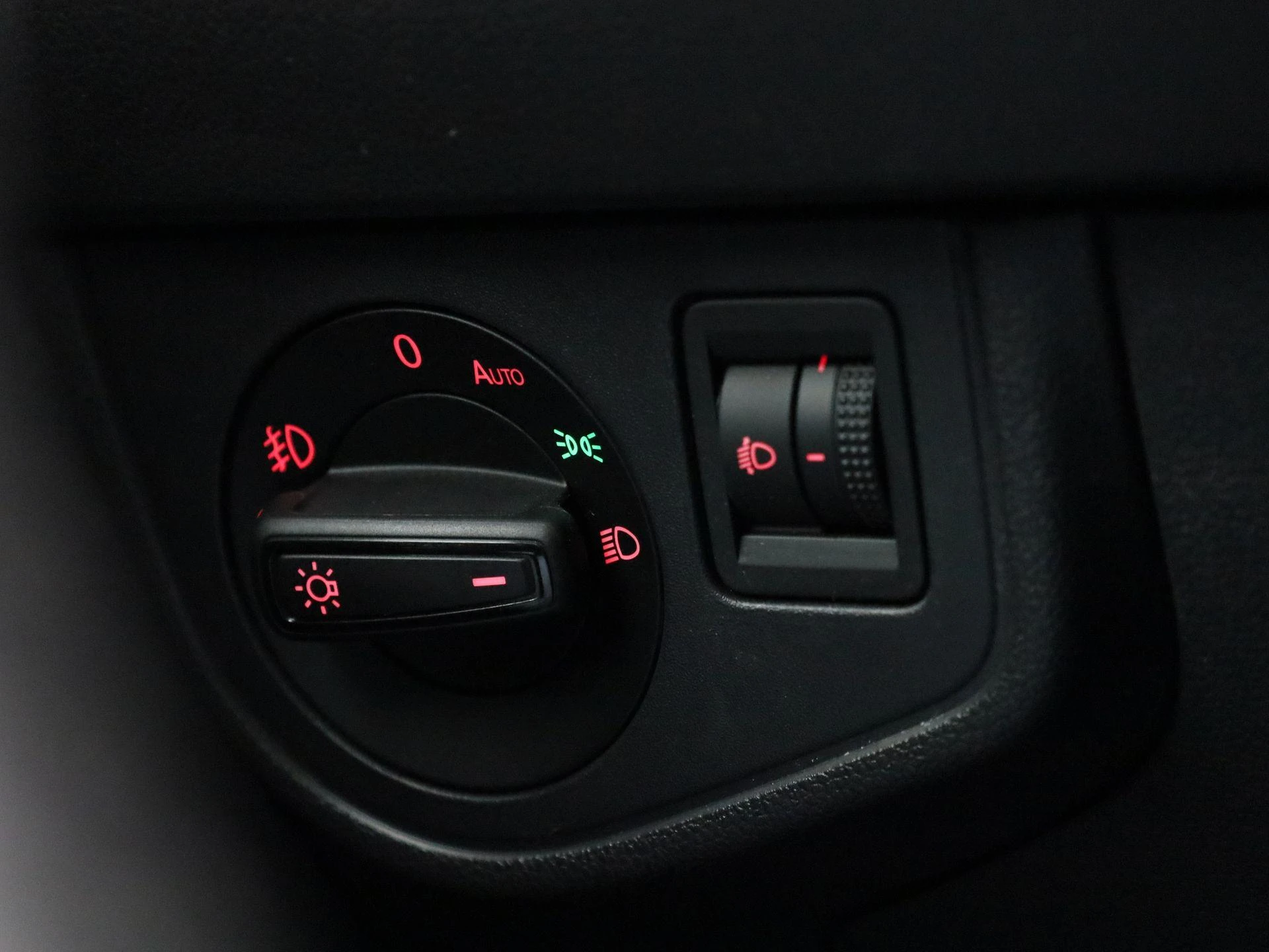 Volkswagen-Polo-image-22
