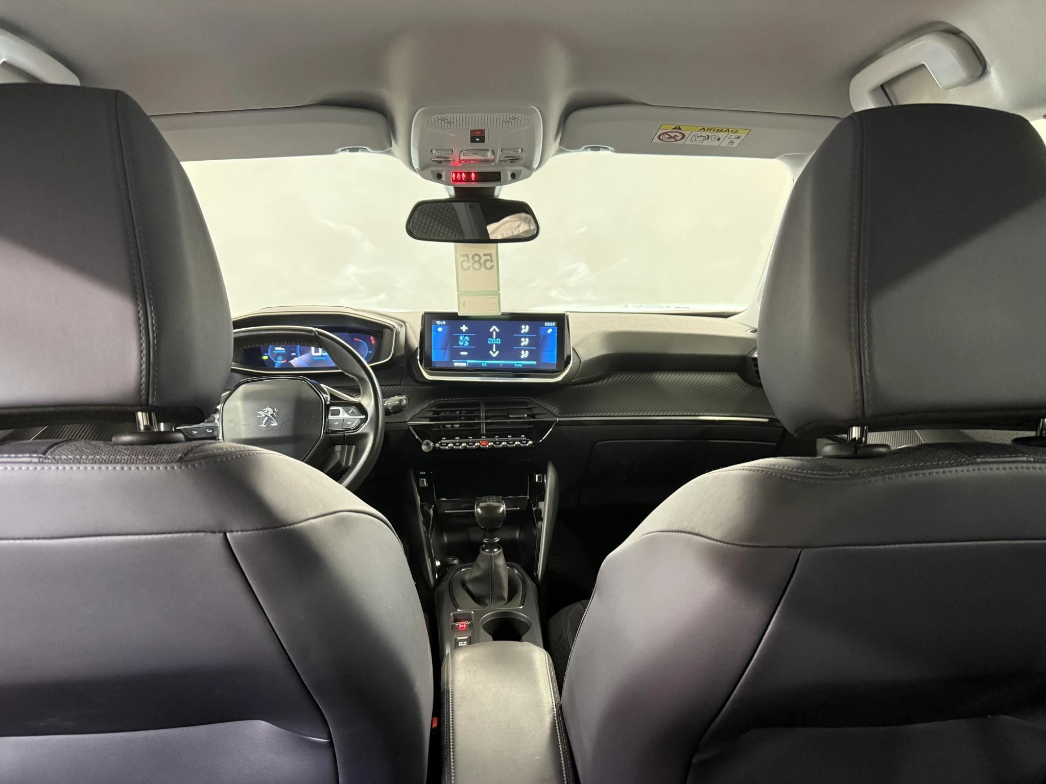 Peugeot-2008-image-12