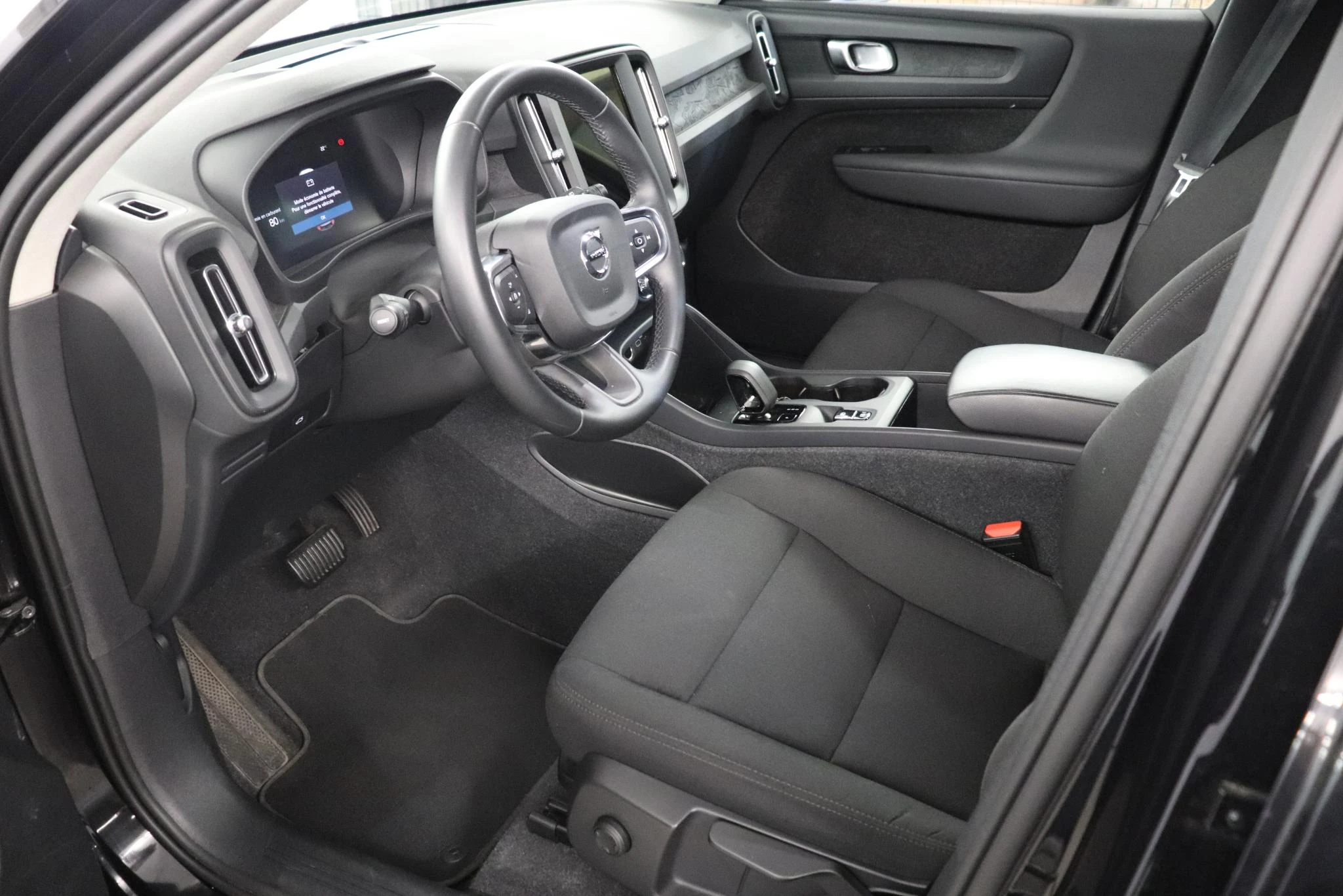 Volvo-XC40-image-12