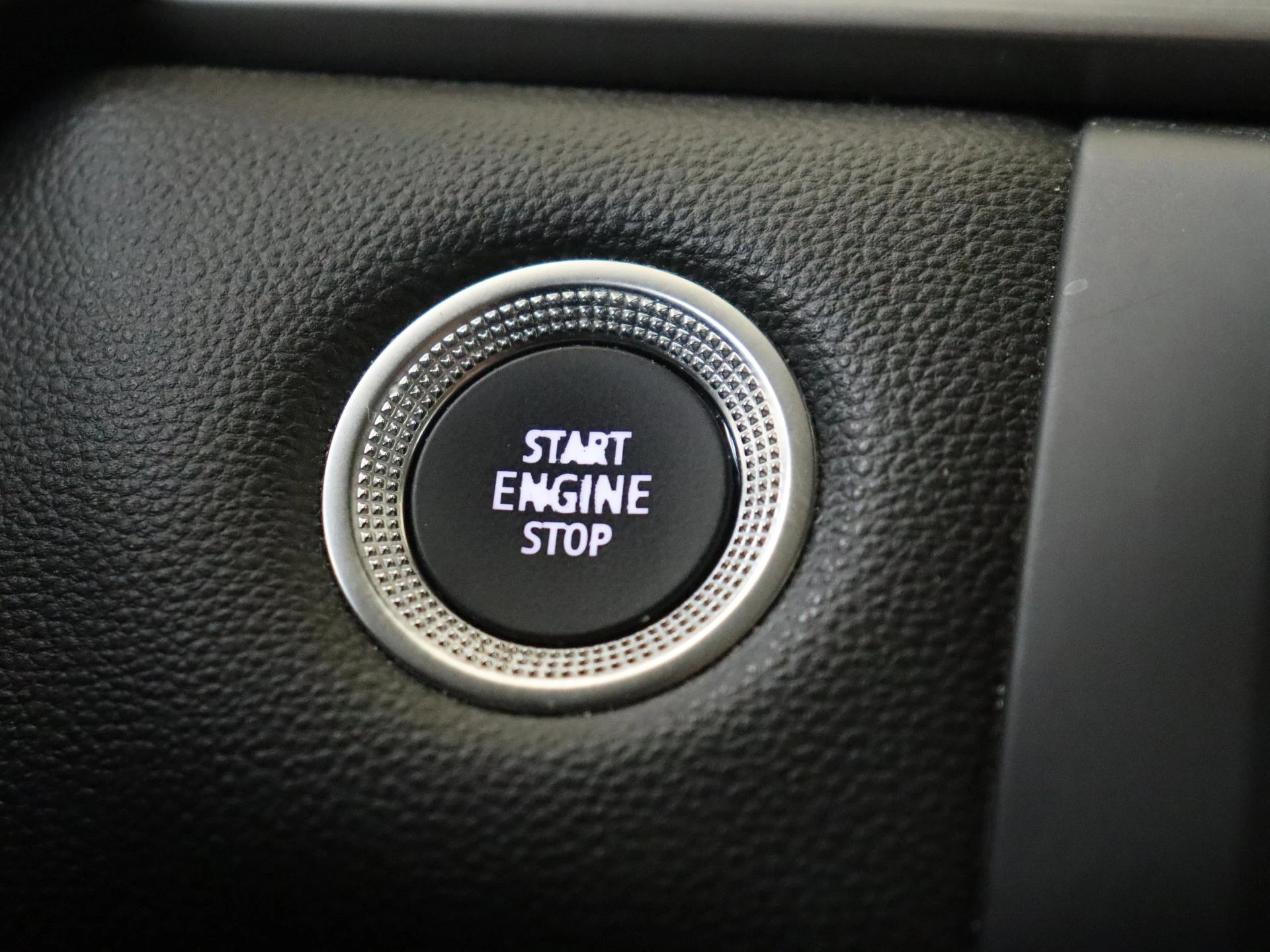 Renault-Captur-image-21