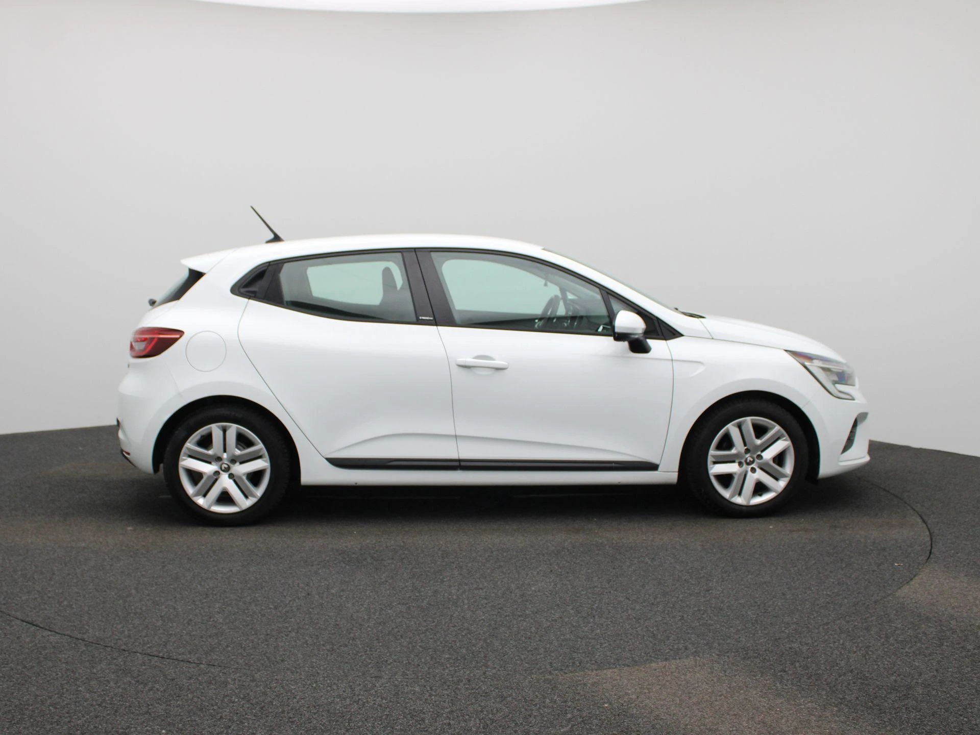 Renault-Clio-image-5