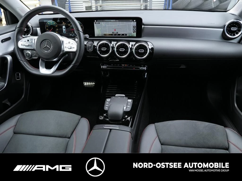 Mercedes-Benz A-Klasse 250 LIMO AMG 4M NAVI TEMPOMAT LED SITZH AMG LineW177 A 250 LIMO AMG 4M NAVI TEMPOMAT LED SITZH AMG Line