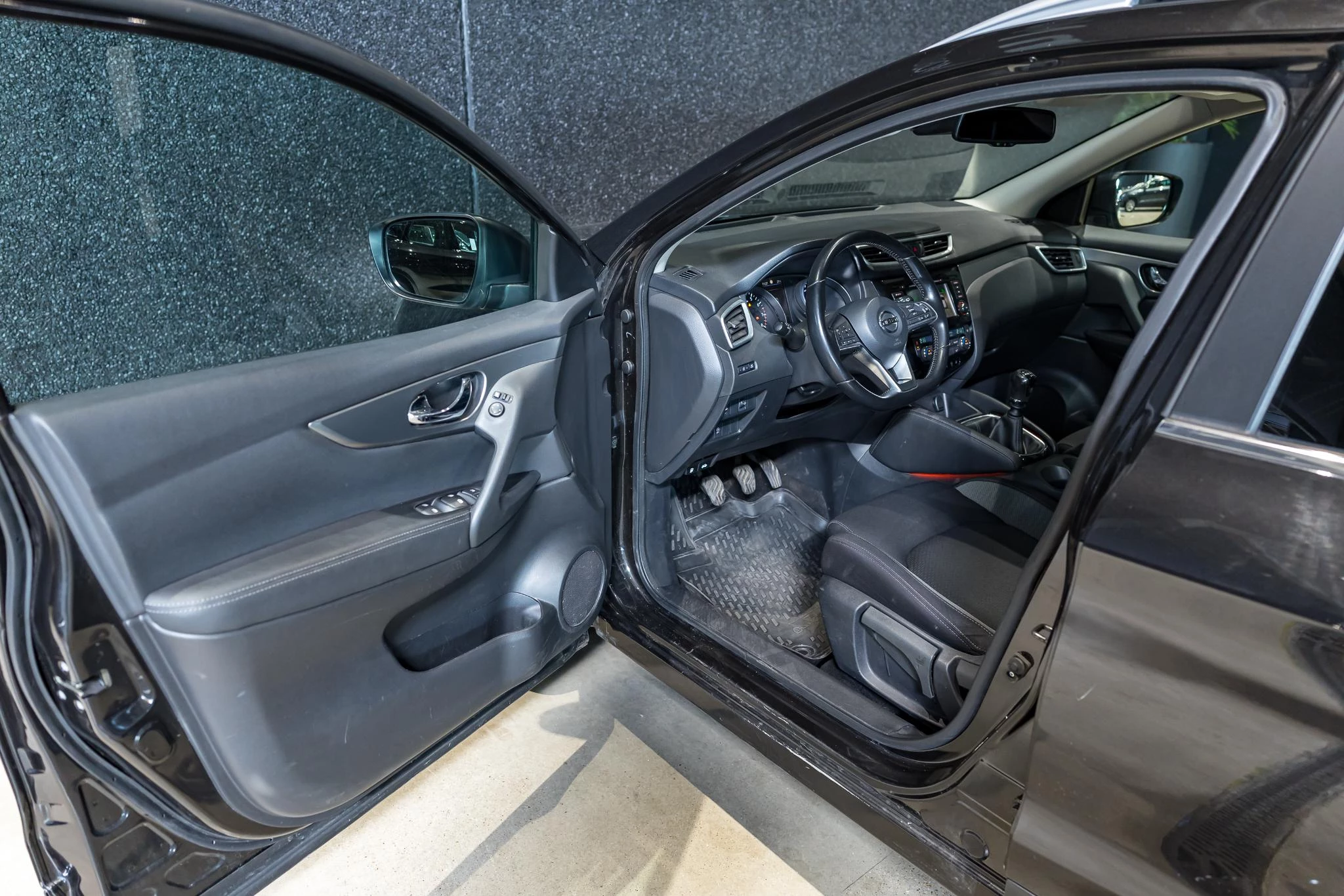 Nissan QASHQAI DIG-T 140 EVAPO Urban Edition