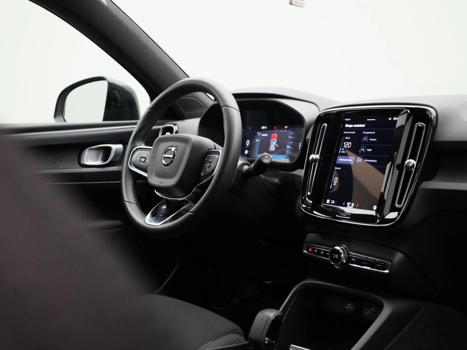 Volvo-XC40-image-35