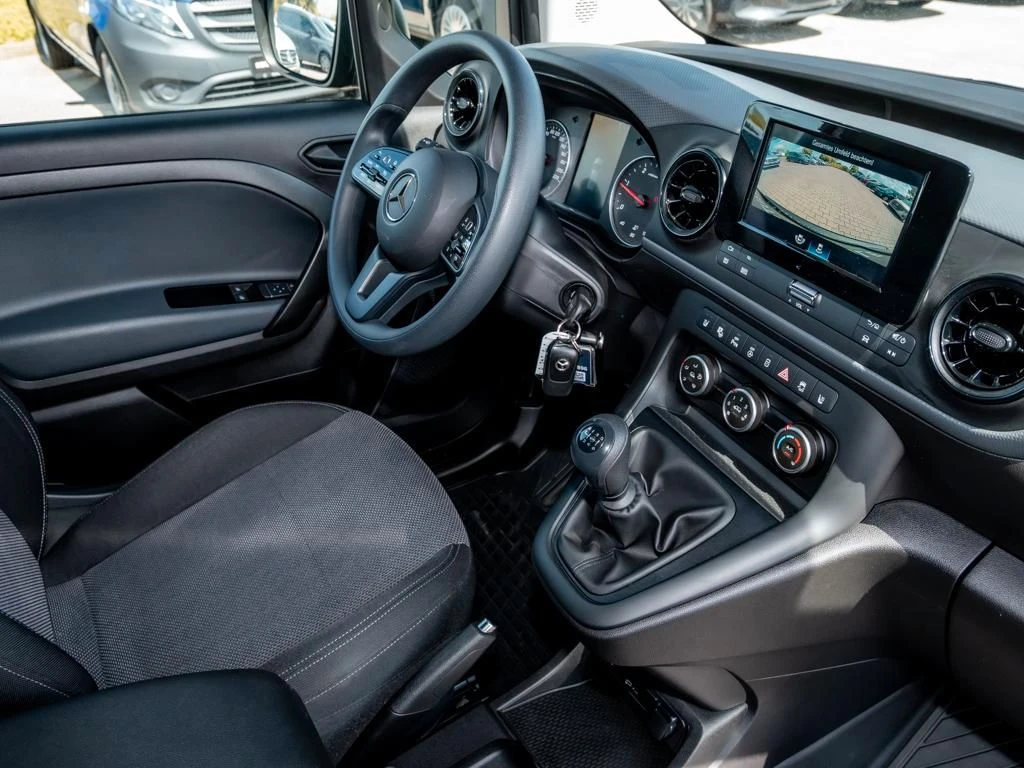 Mercedes-Benz-Citan 112-image-9