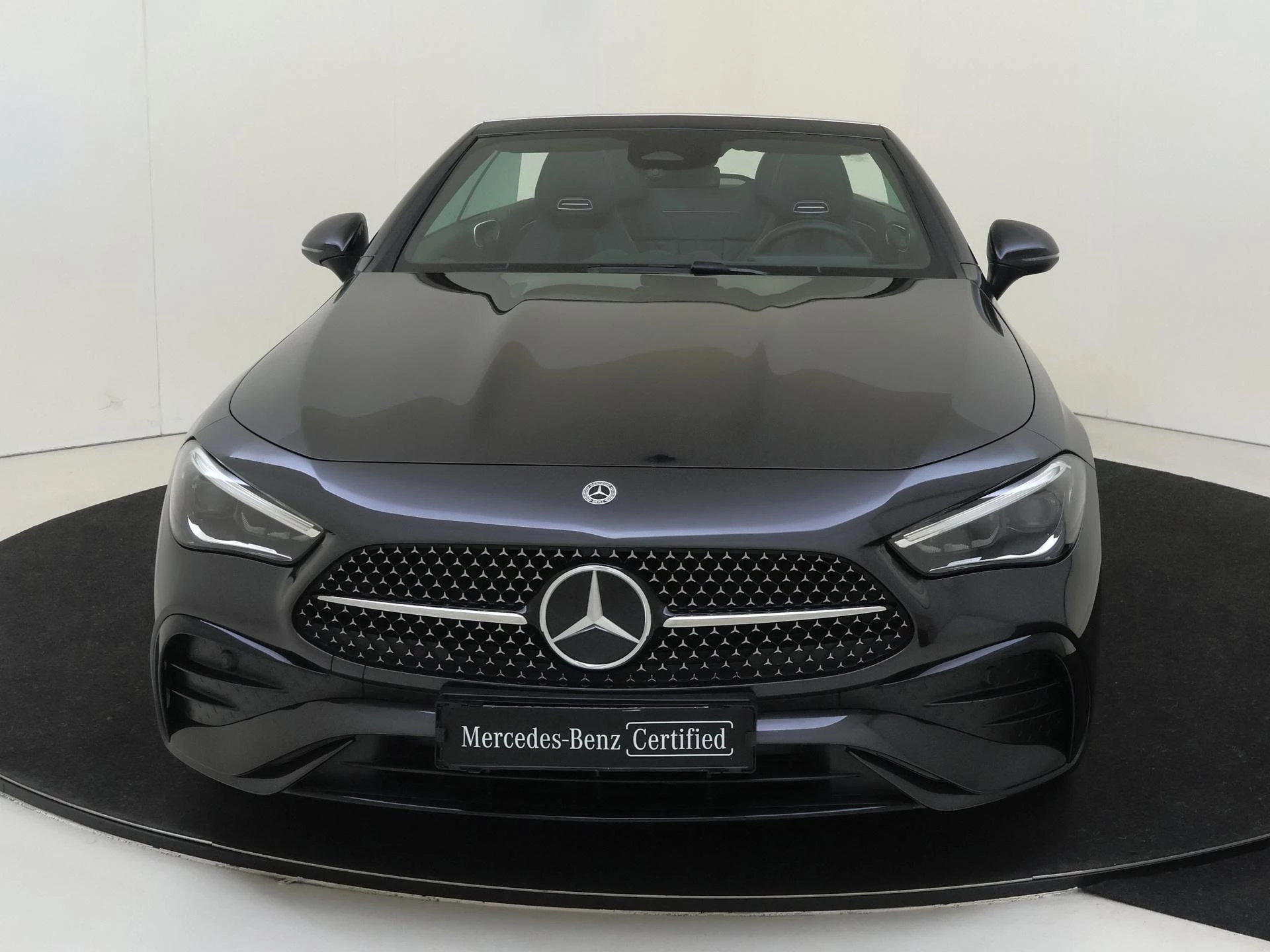 Mercedes-Benz CLE Cabriolet 180 AMG Line