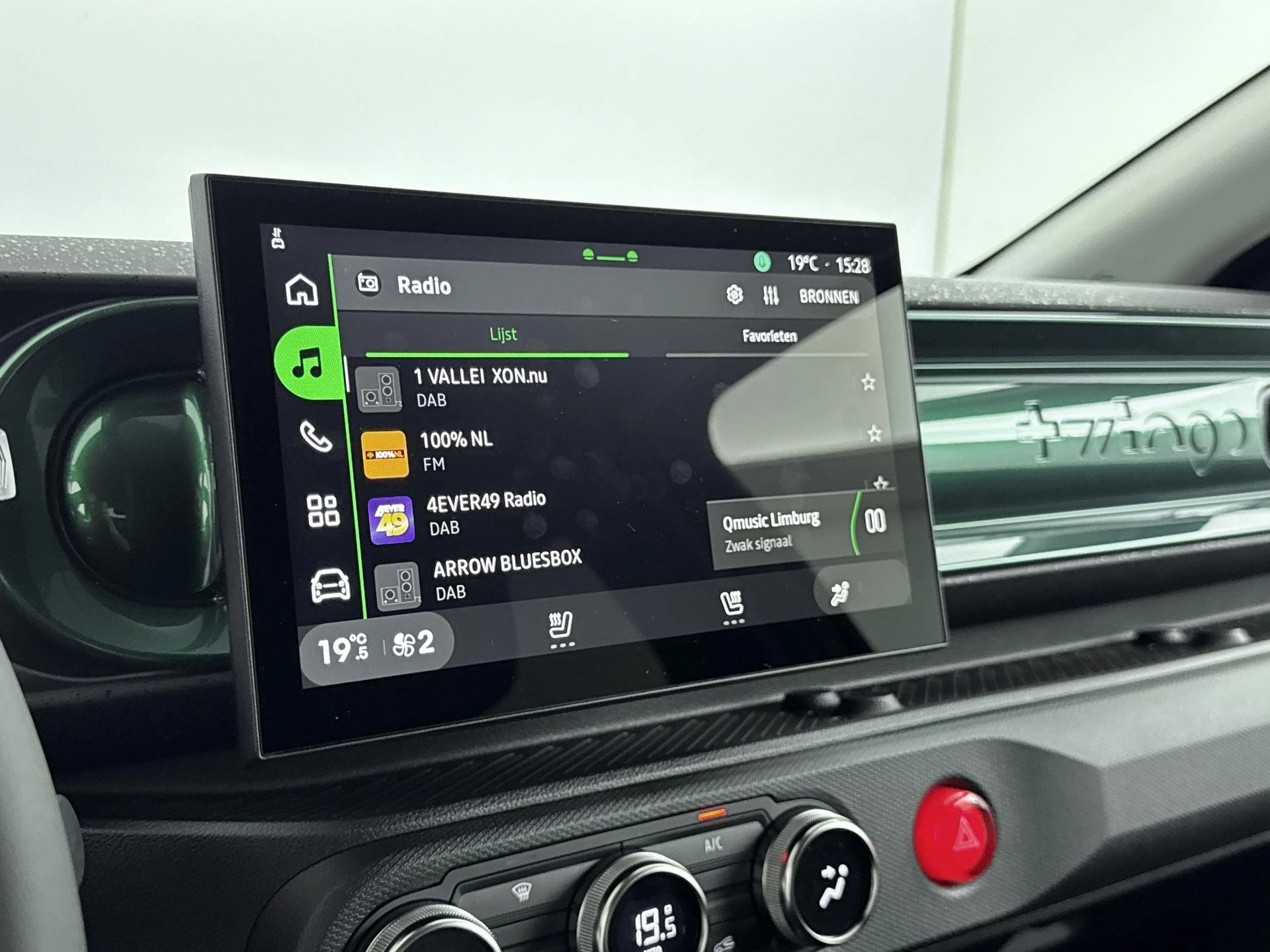Renault-Twingo-image-6
