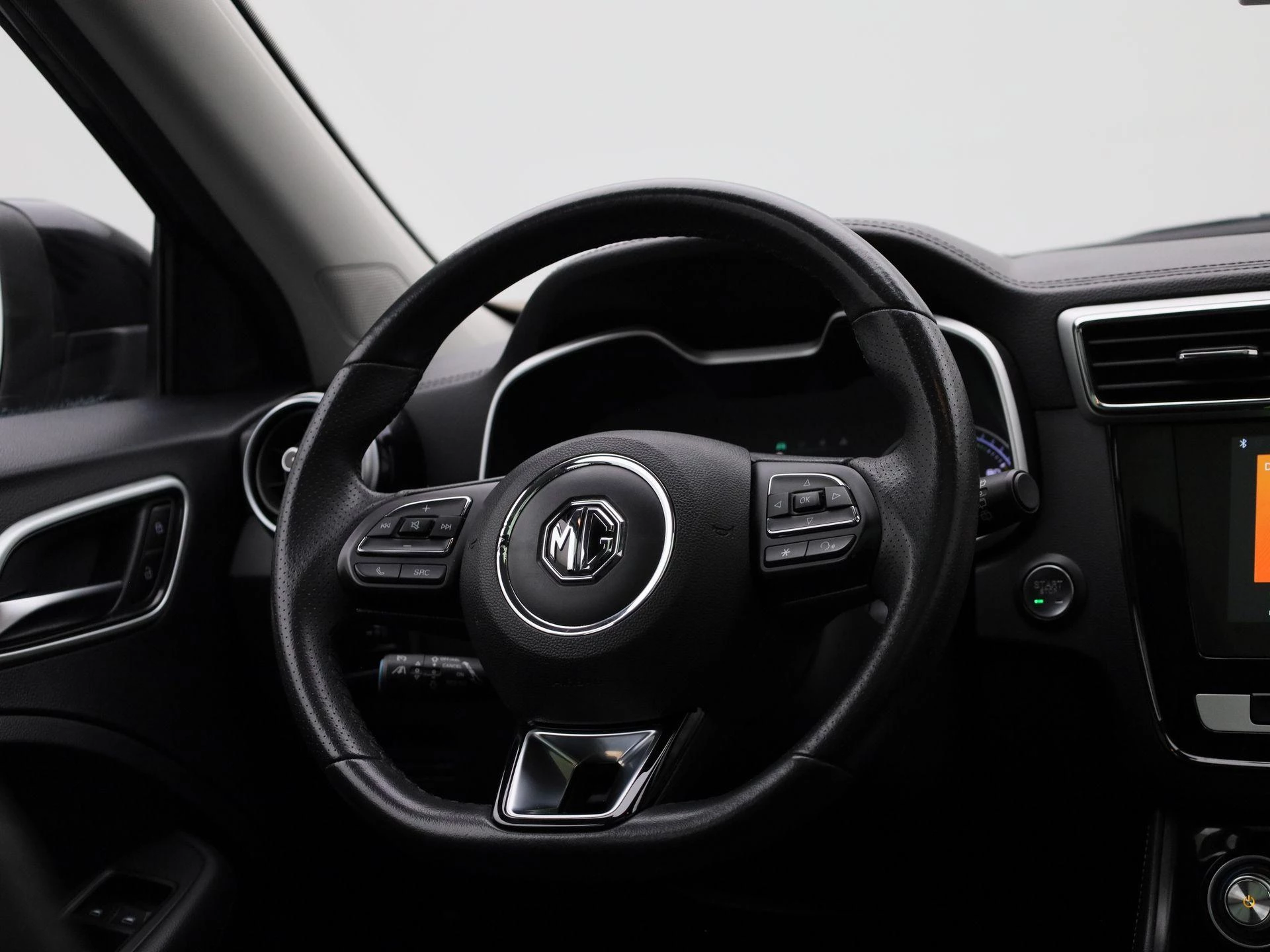 MG-ZS EV-image-38