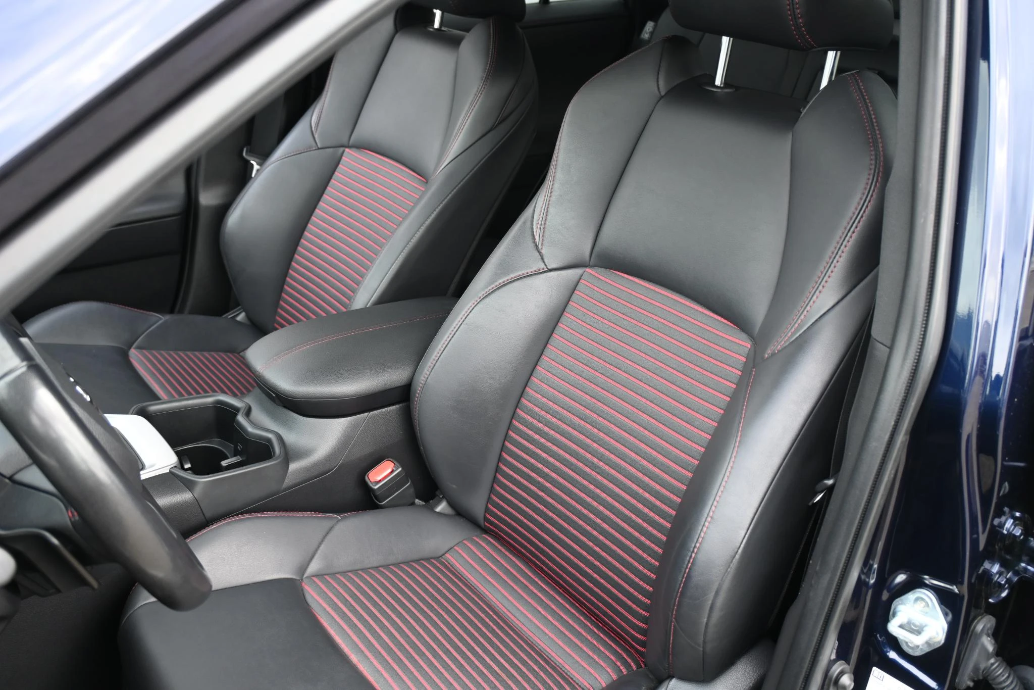 Toyota-RAV4-image-12