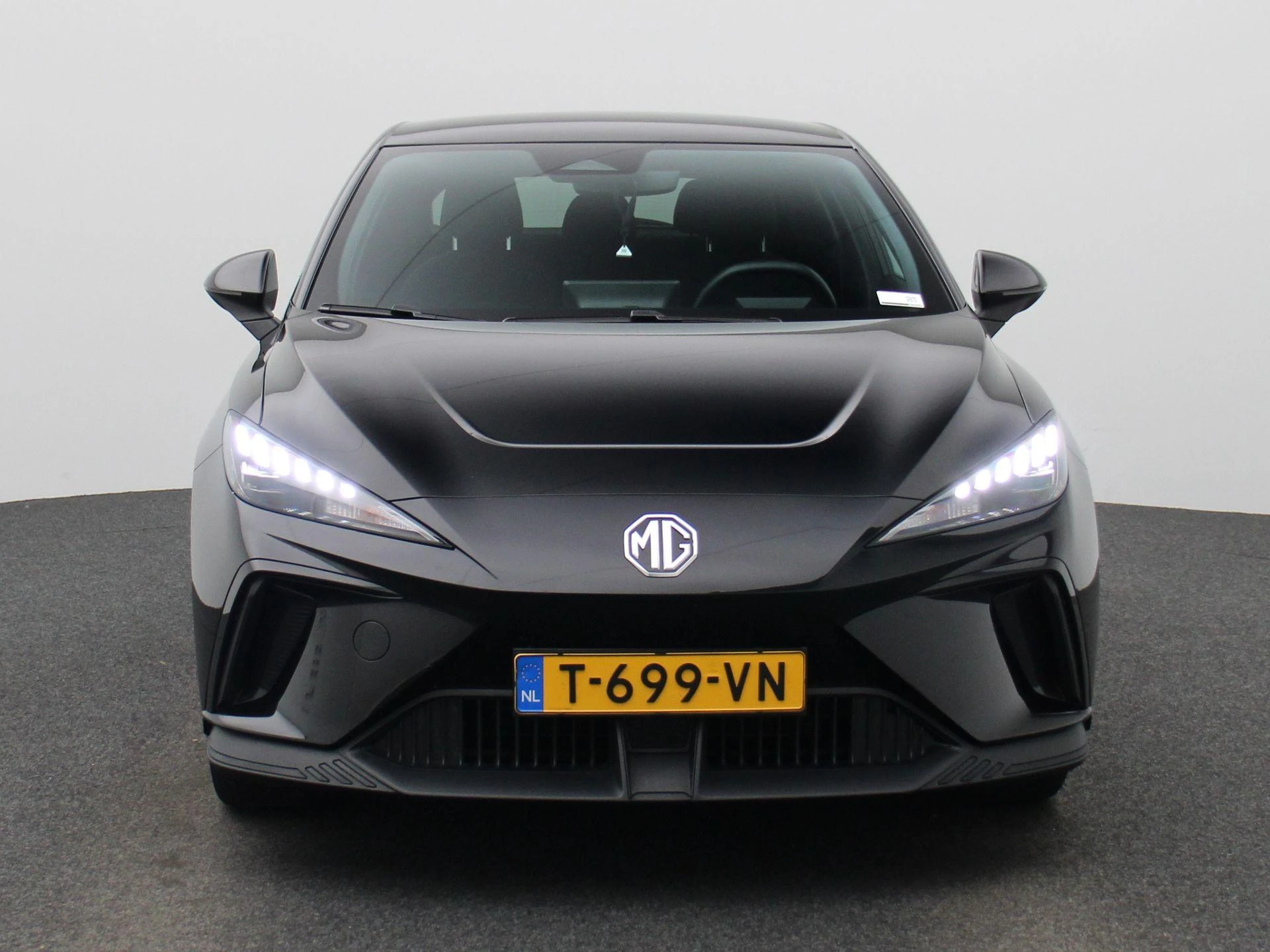 MG-MG4 EV-image-2