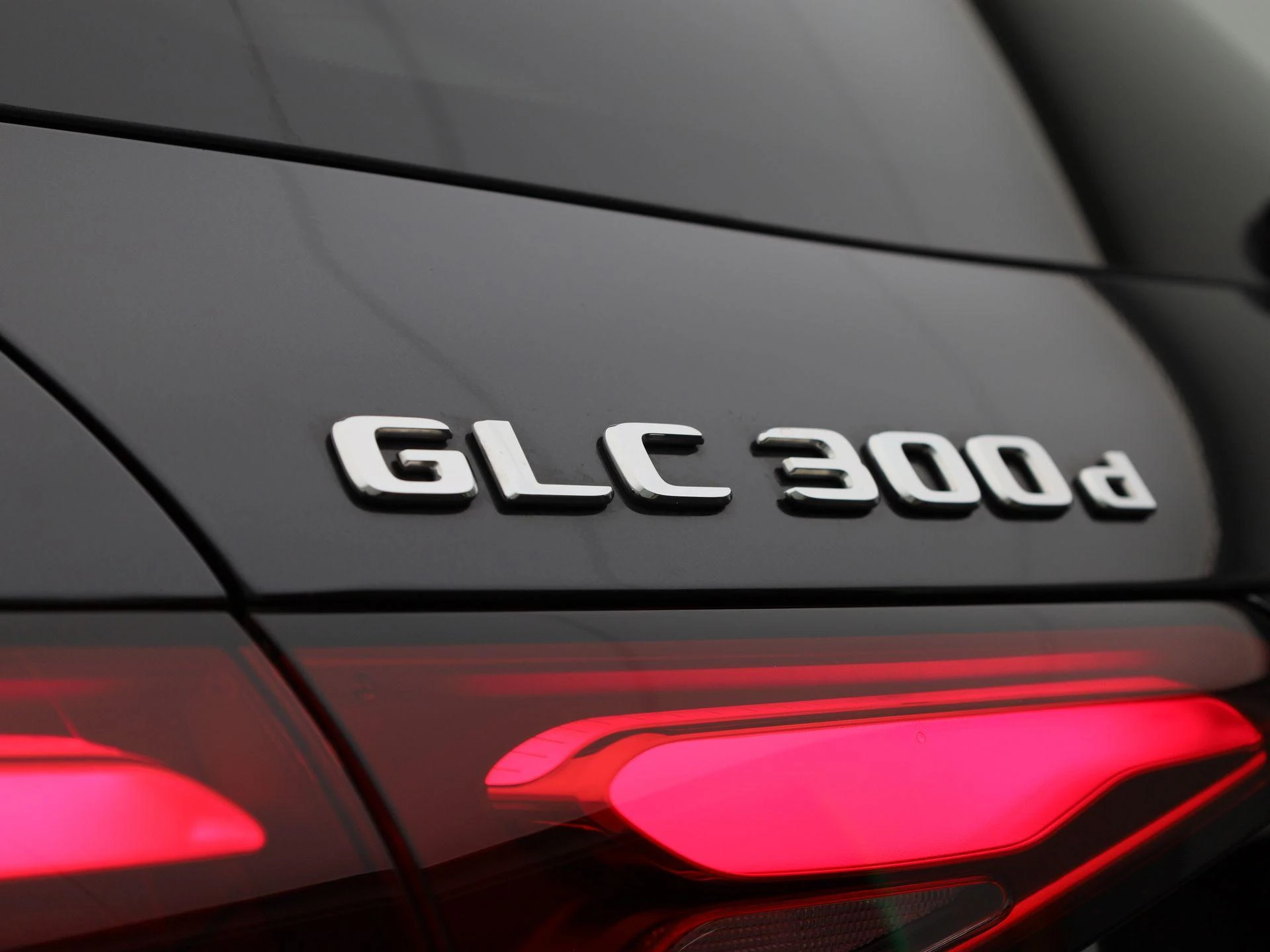 Mercedes-Benz-GLC-image-45