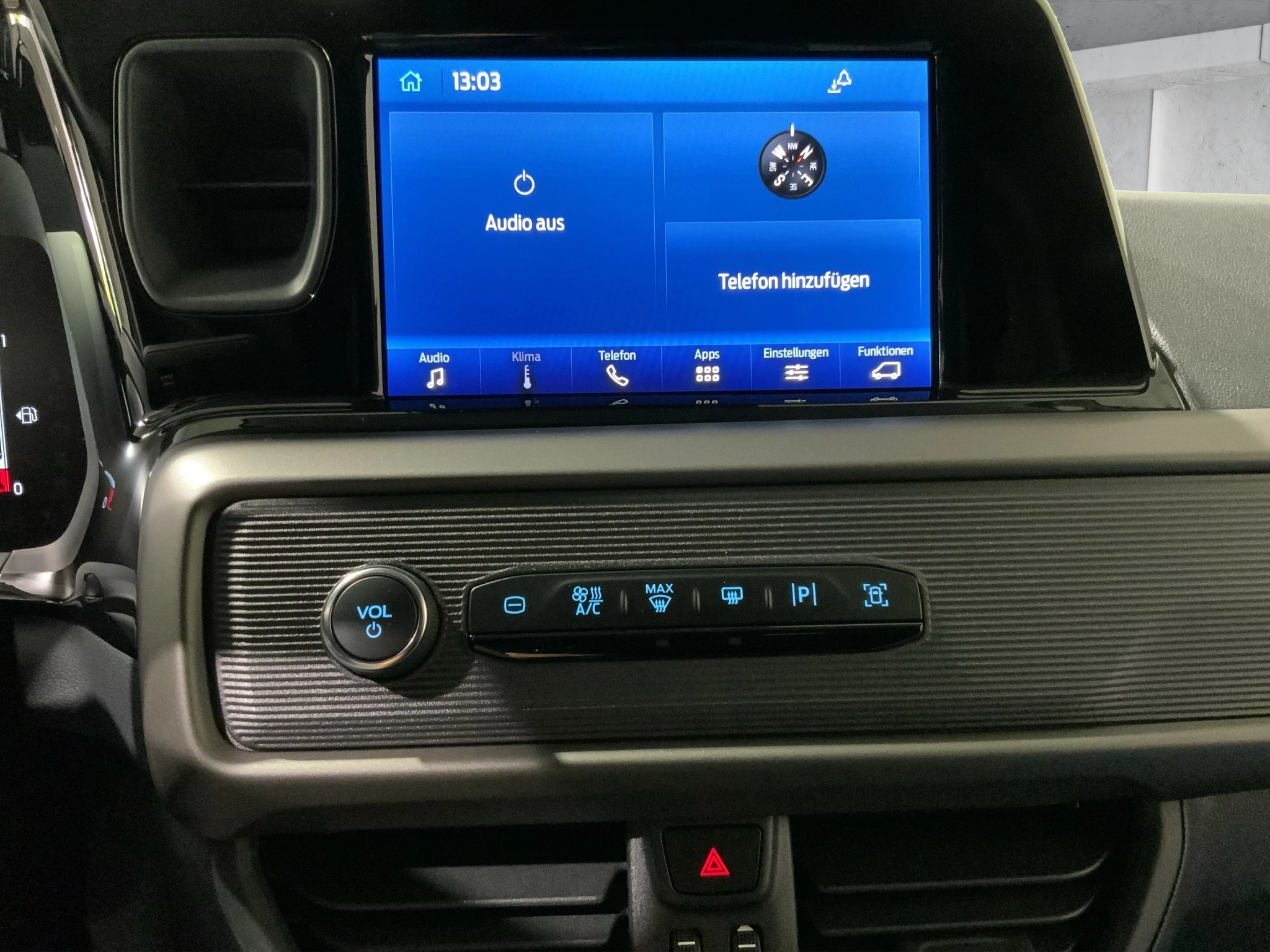 Ford-Transit Courier-image-14