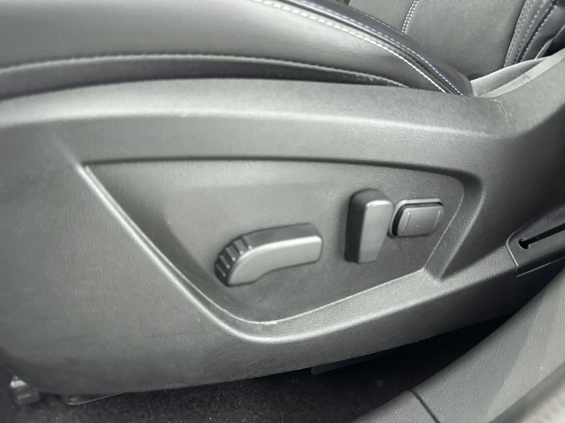 Renault-Arkana-image-16