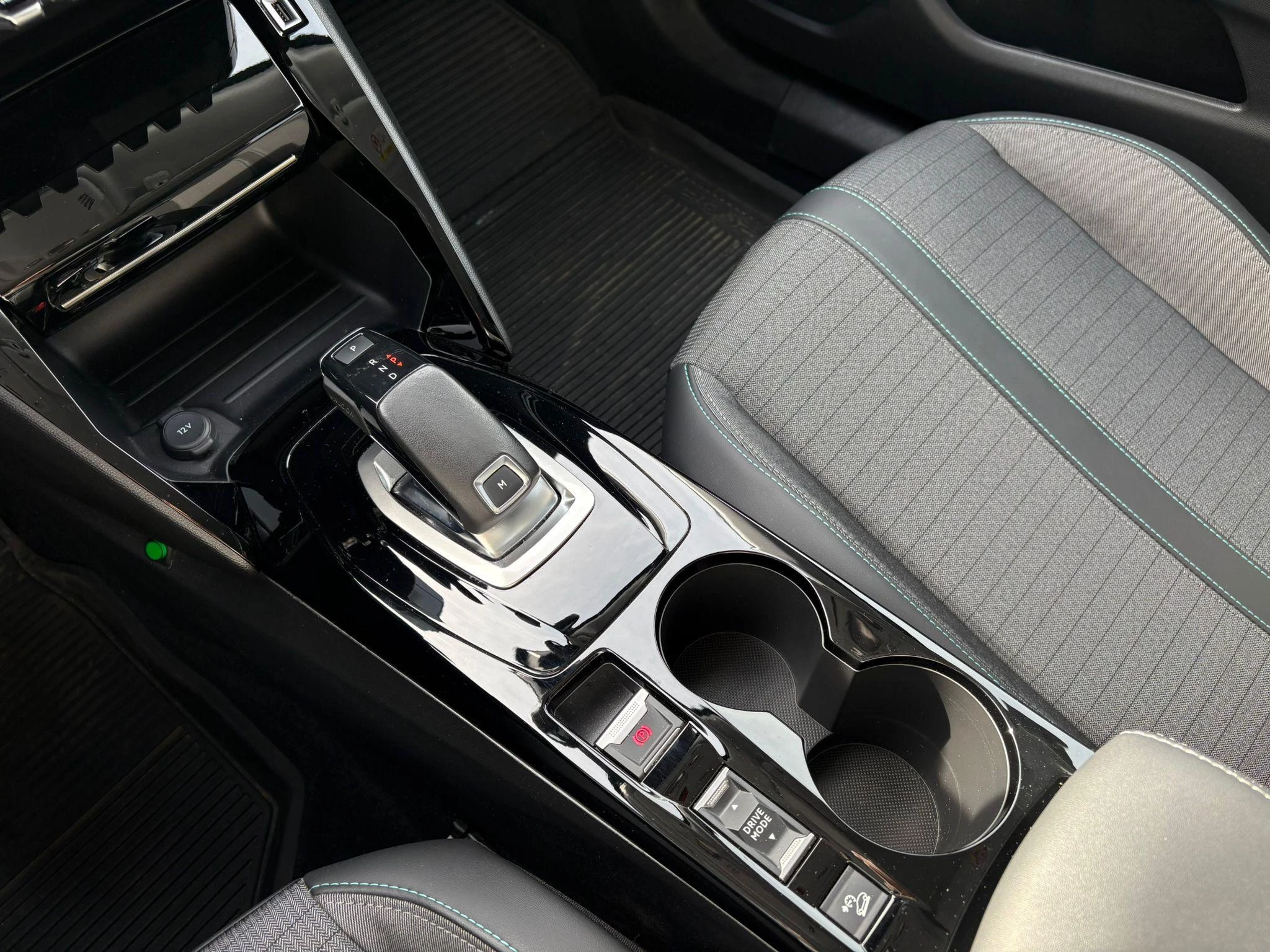 Peugeot-2008-image-16