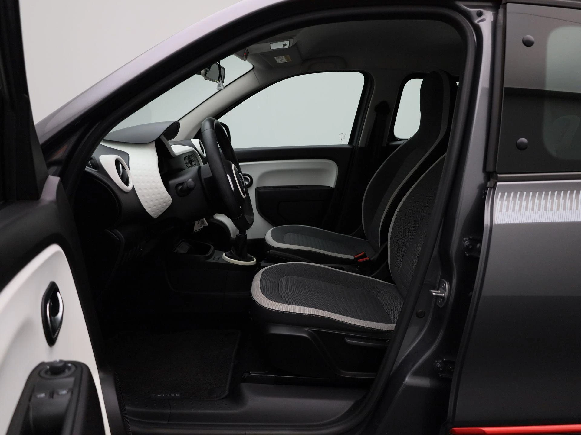 Renault-Twingo-image-8