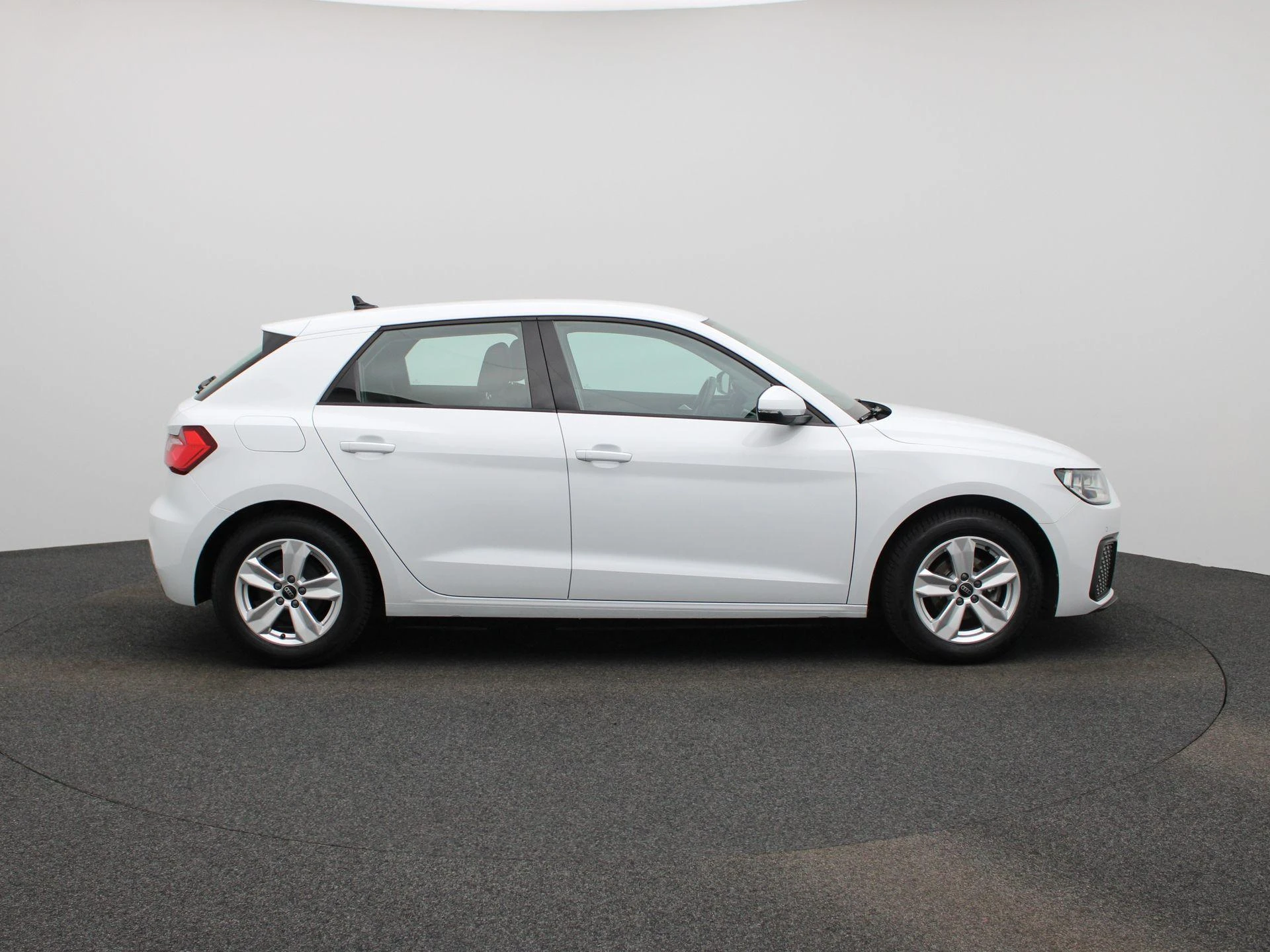 Audi-A1 Sportback-image-5