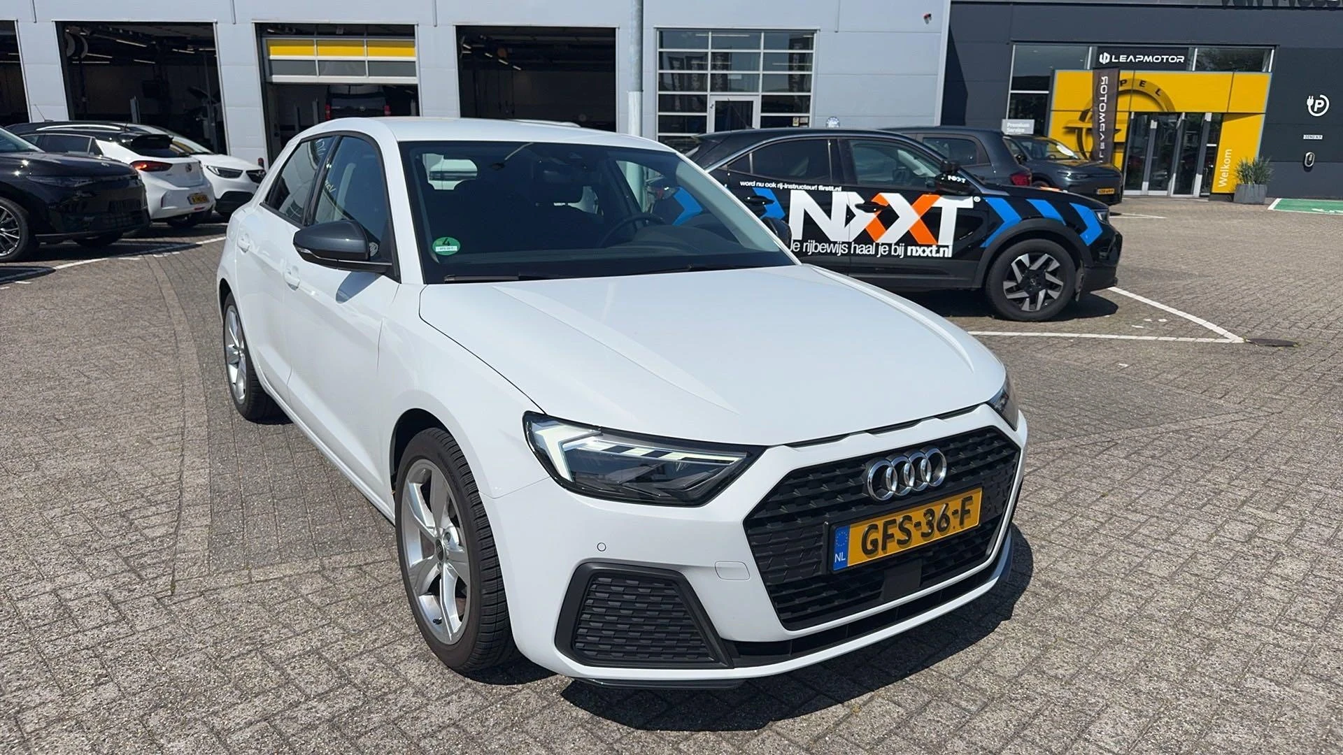 Audi-A1 Sportback-image-5