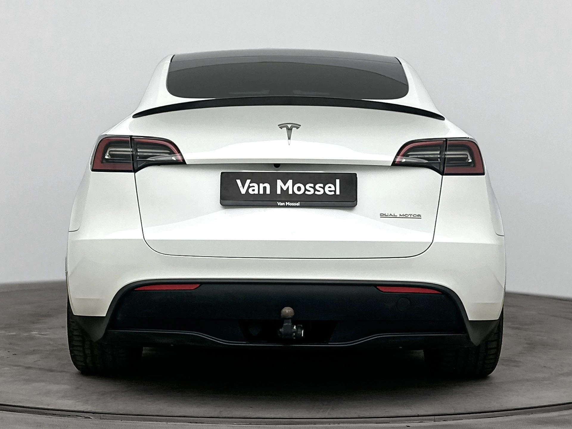 Tesla-Model Y-image-2