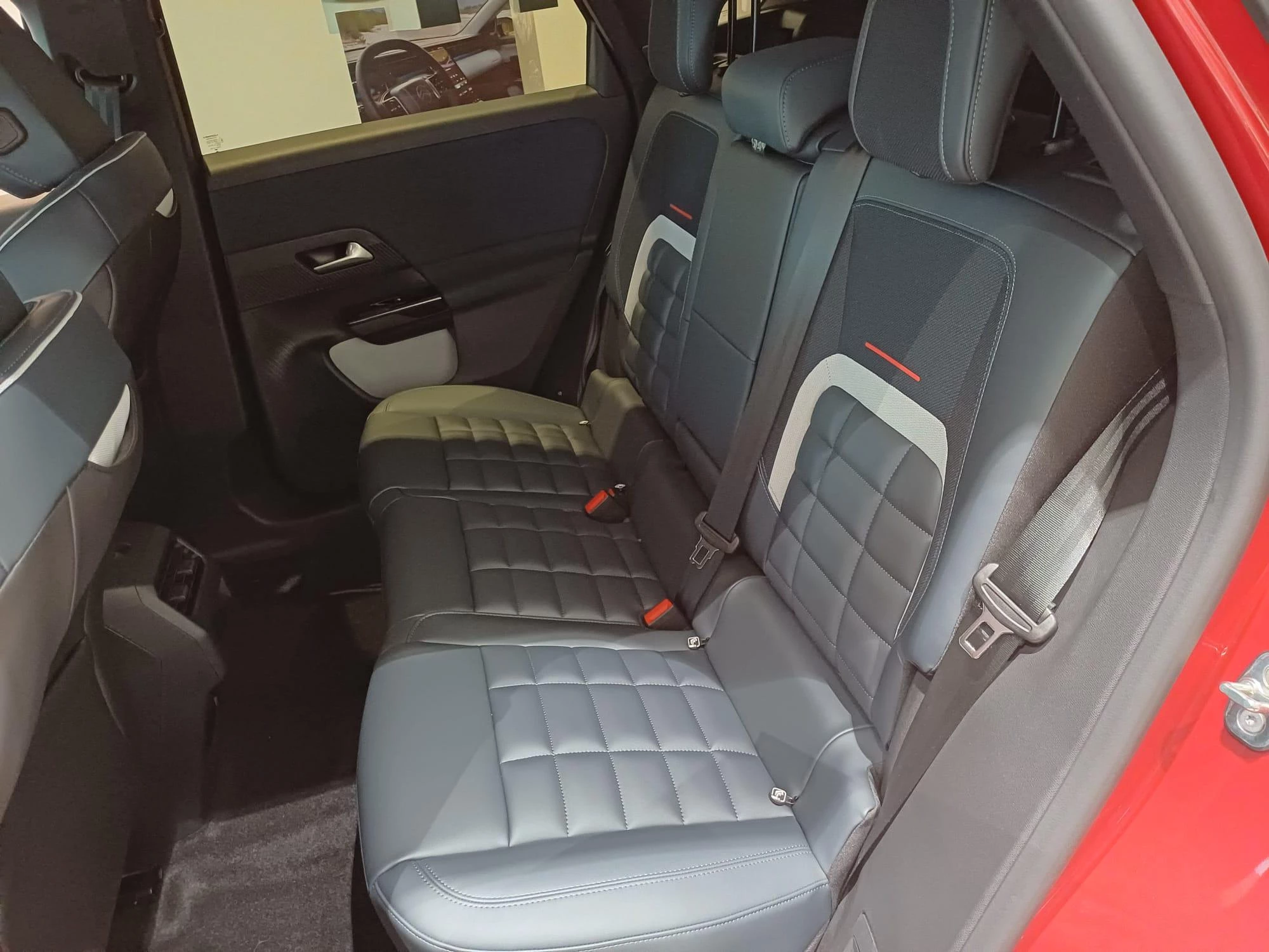 Citroën C5 Aircross Hybrid 145 ch/pk Automatic MAX+ pano dak