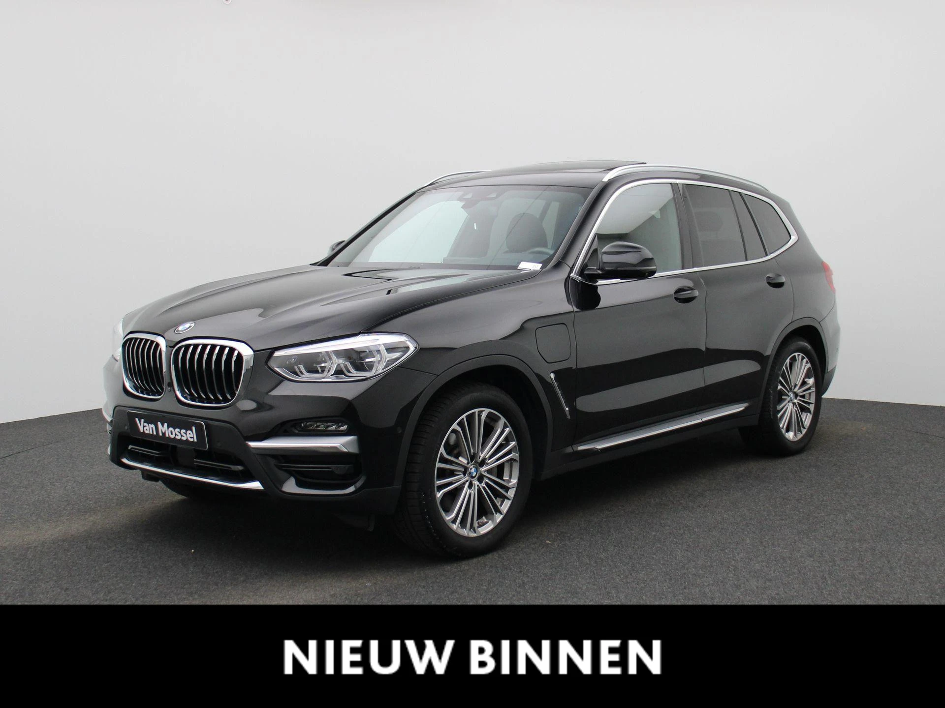 BMW-X3-image-0