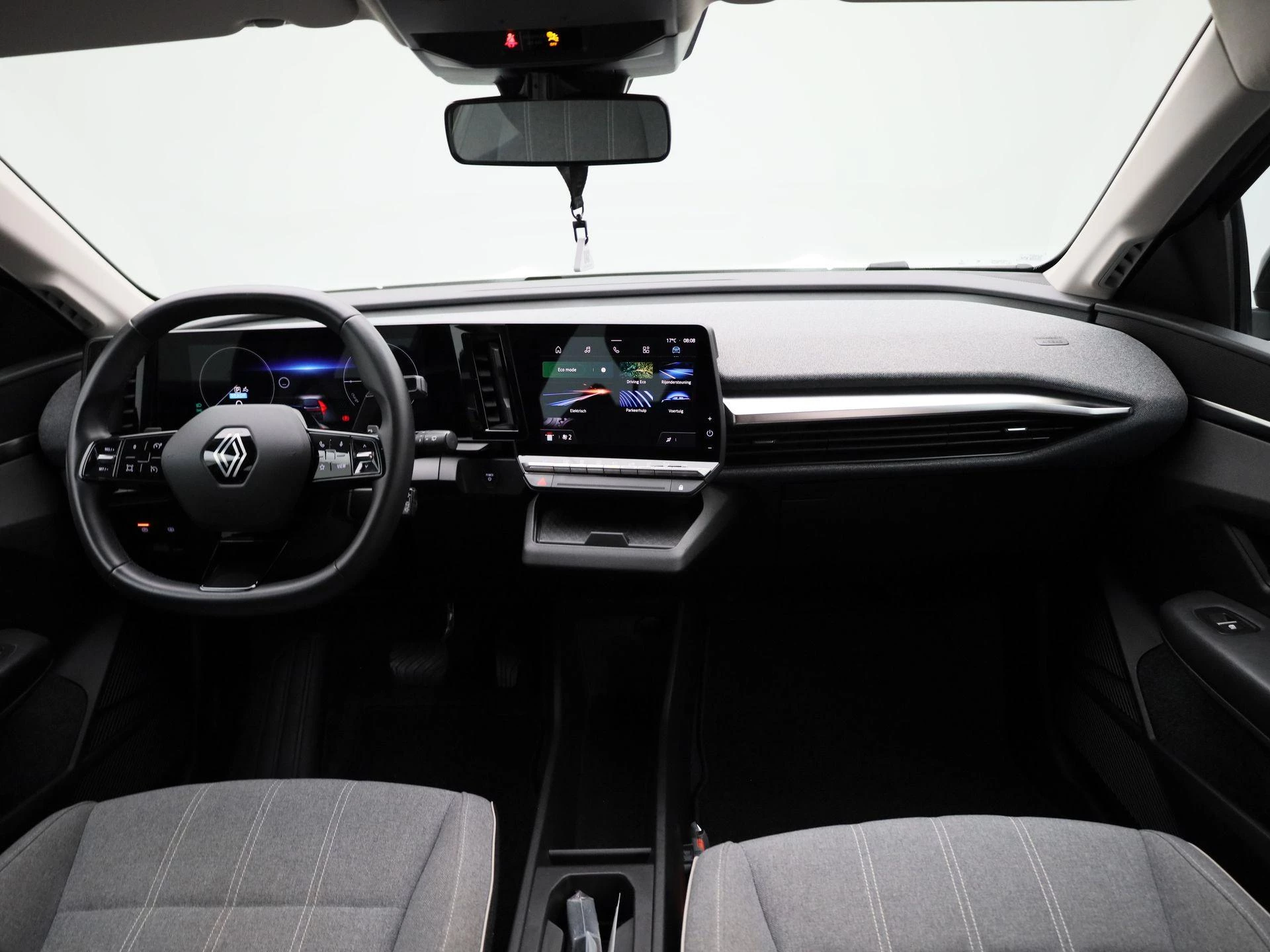 Renault-Megane E-Tech-image-31