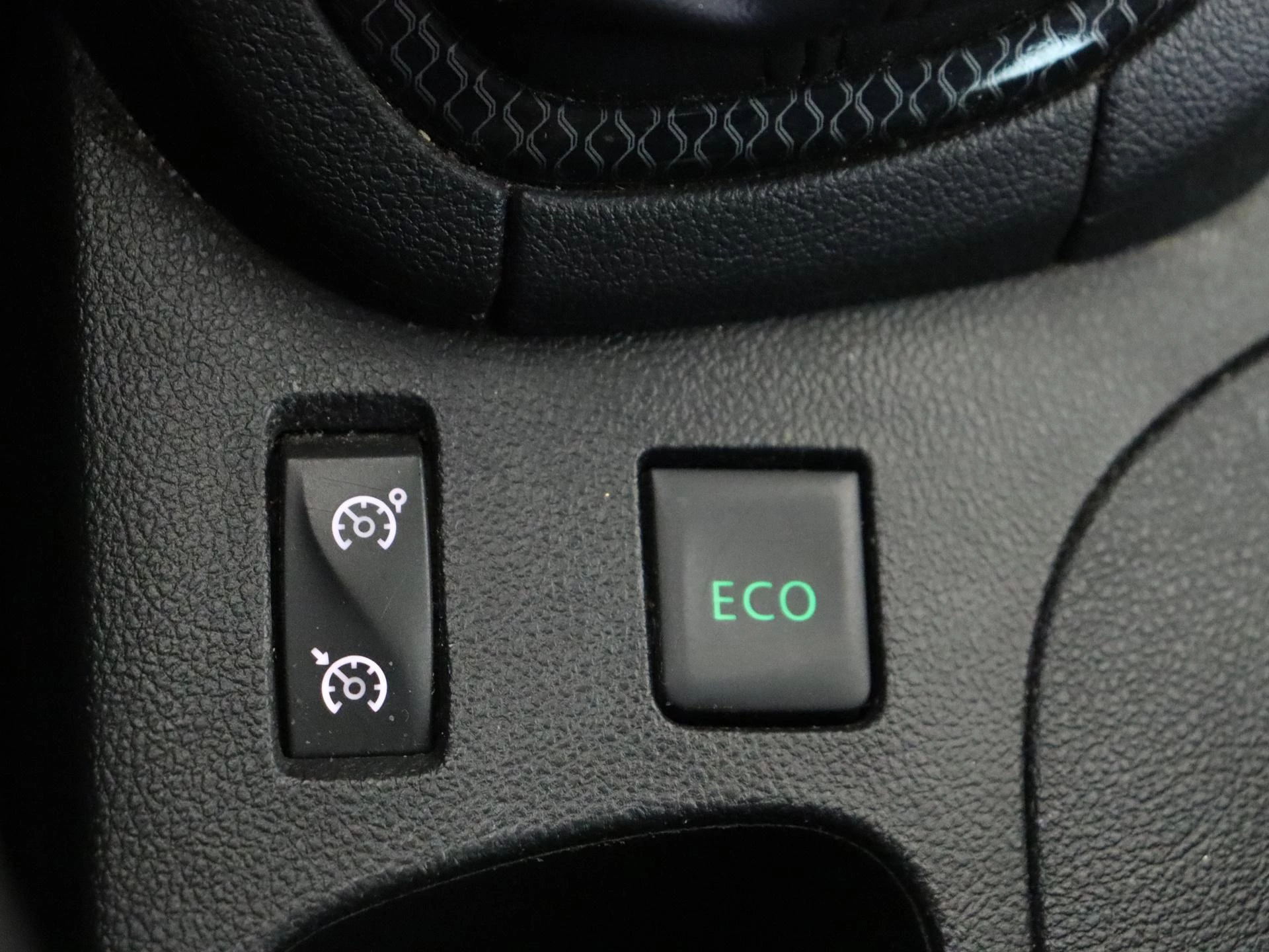 Renault-Clio-image-20