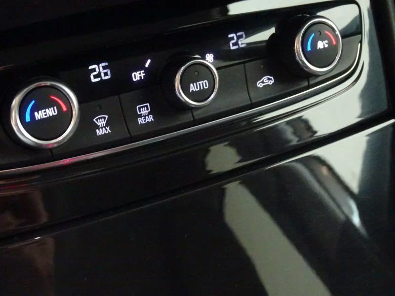 Opel-Grandland X-image-16
