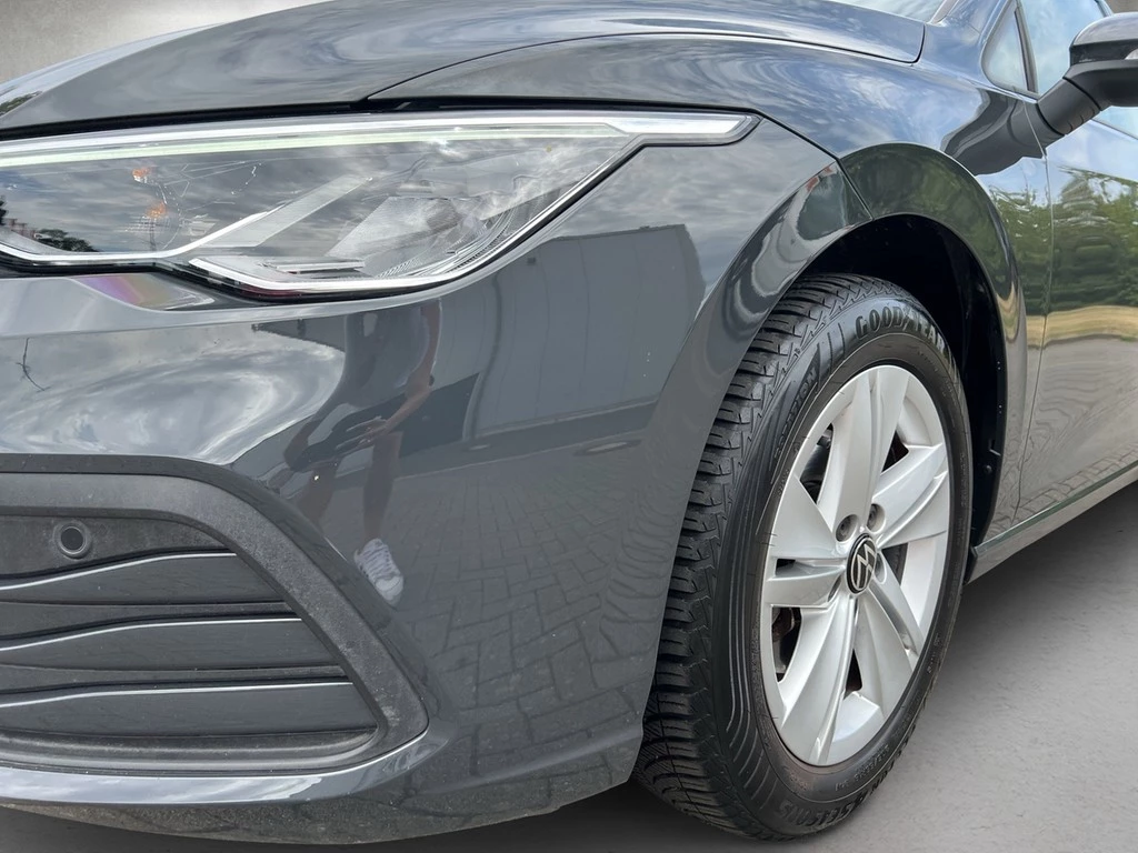 Volkswagen Golf VIII Variant 1.0 TSI Life *Navi*APP*