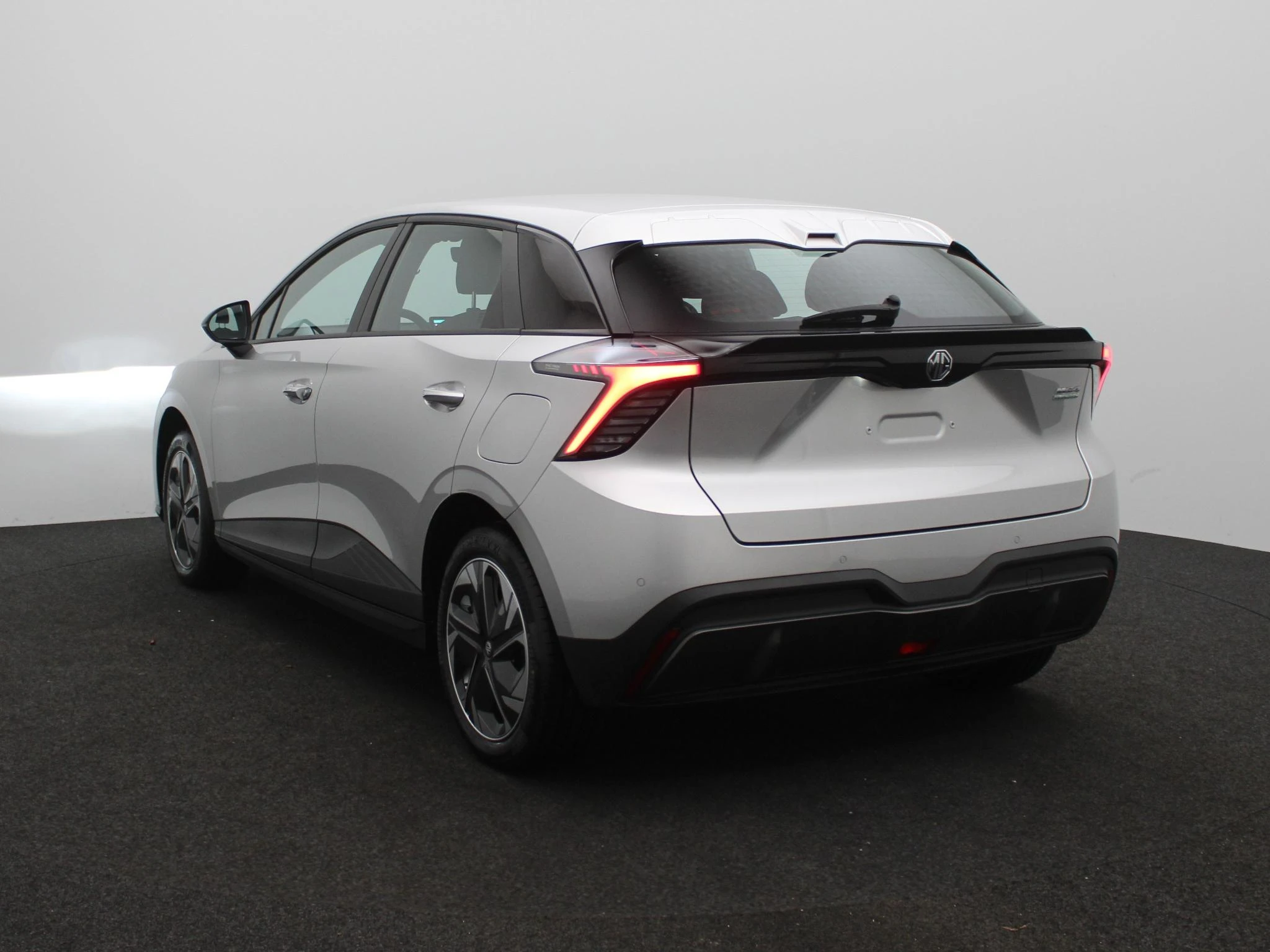 MG-MG4 EV-image-2