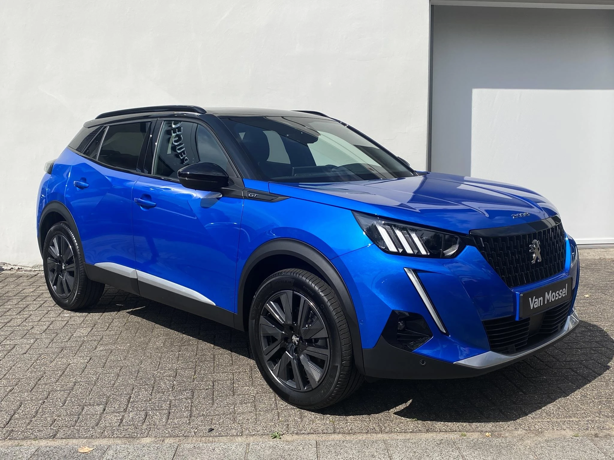 Peugeot-2008-image-2