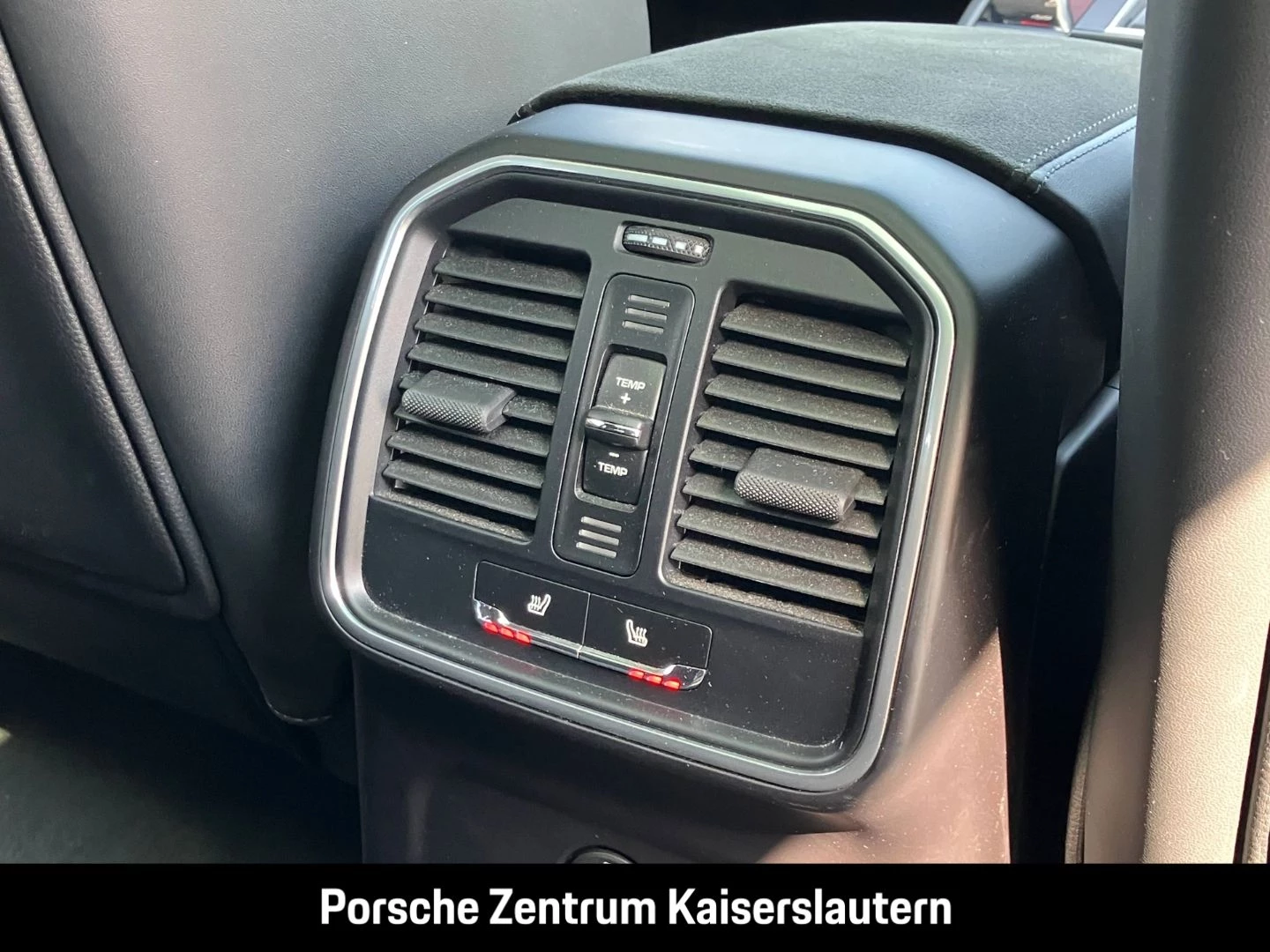 Porsche Macan GTS Standheizung SurroundView Luftfederung gts