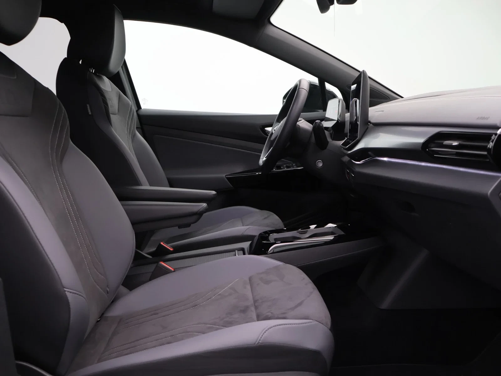 Volkswagen ID.4 ID.4 Pure Limited Edition 52 kWh 170PK *AUTOMAAT*LEDER*ALCANTARA*ACC*CAMERA*PDC*NAVI*APP-CONNECT*...*