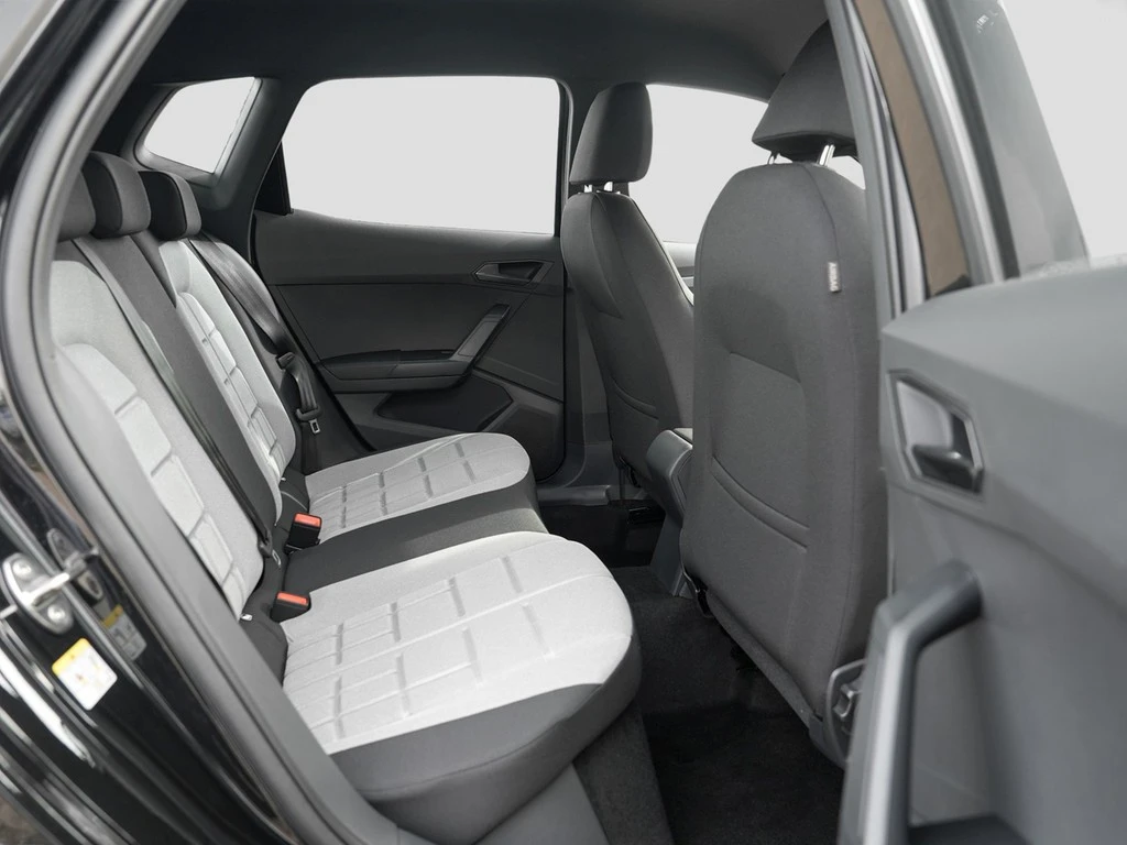 SEAT-Arona-image-9